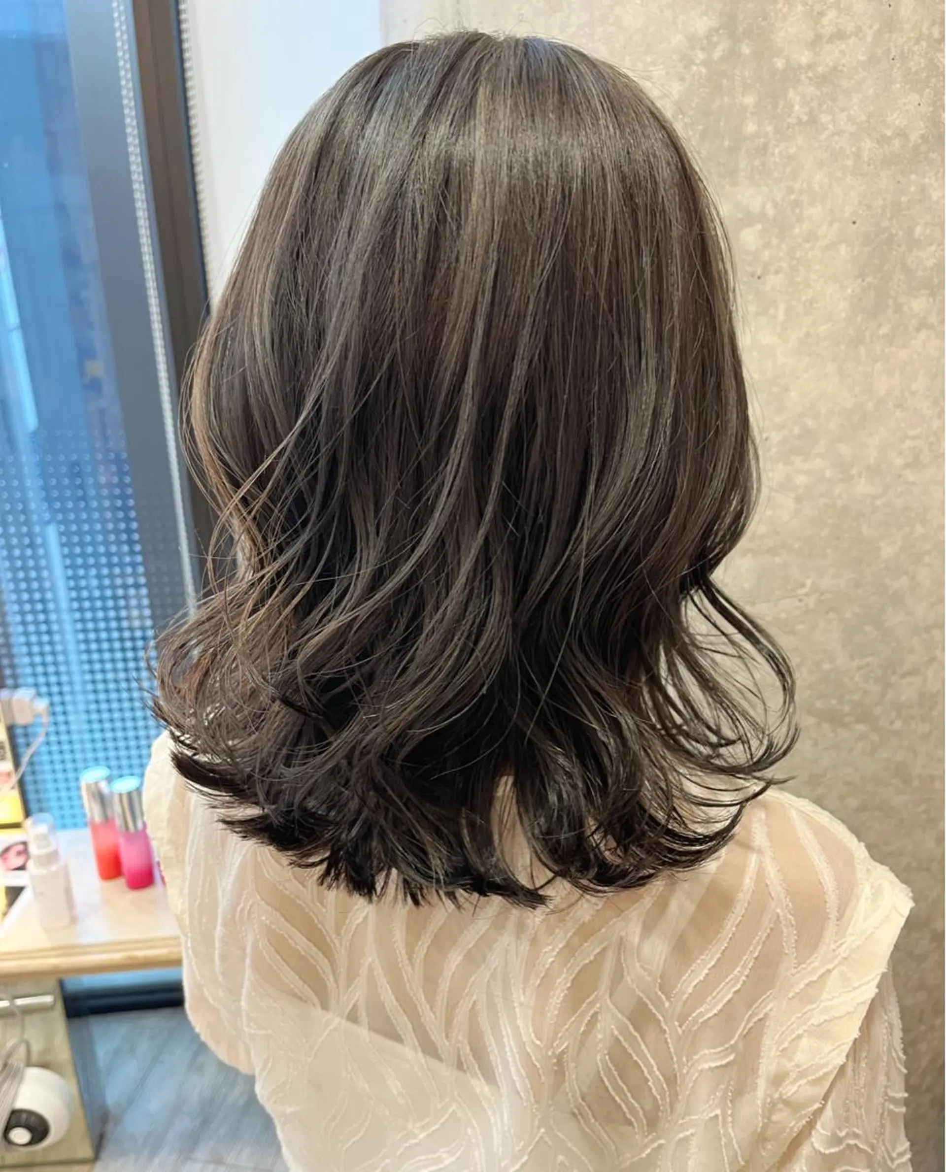 ミディアム カラー ヘアアレンジ 透明感カラー ハイライトカラー ハイライト サソウ ユリエ🥥のヘアスタイル