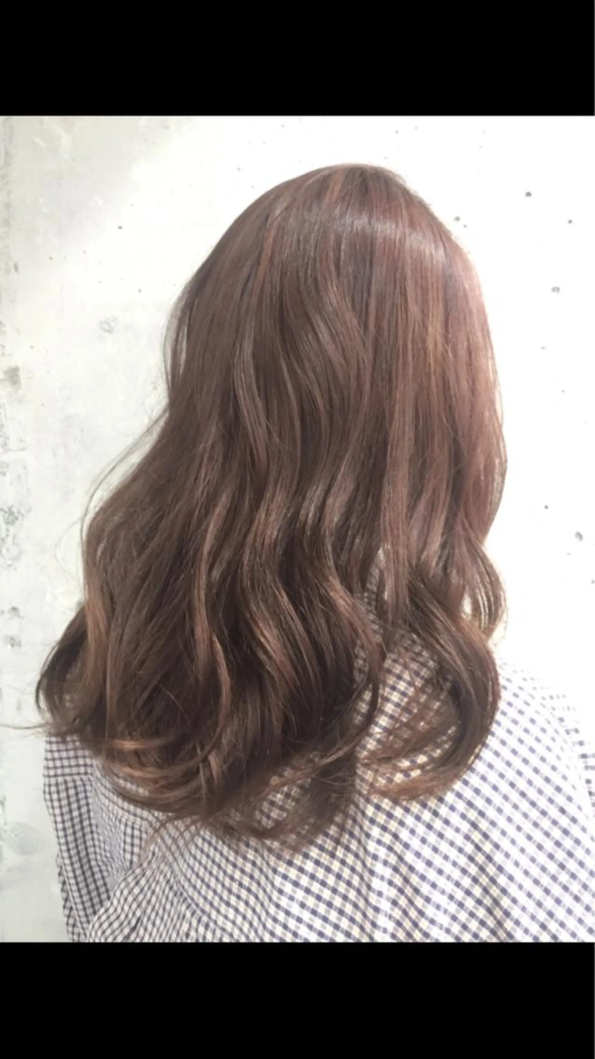 セミロング カット ヘアカラー to heart 十三店所属・ユ イのヘアスタイル