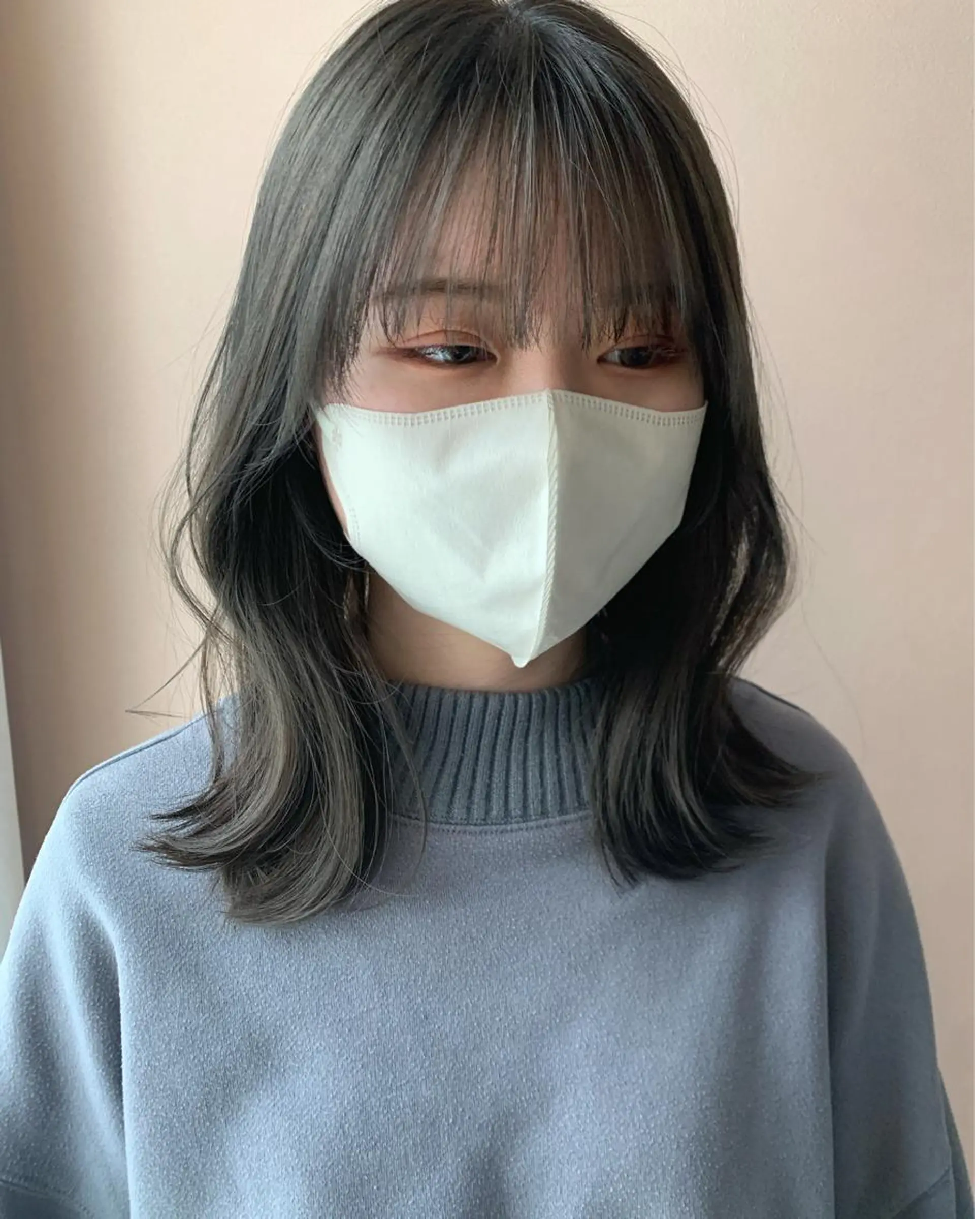 セミロング カラー アッシュ アッシュグレー ブリーチ ブリーチなしカラー カット ヘアカラー トリートメント hub hair レイヤー/透明感のヘアスタイル