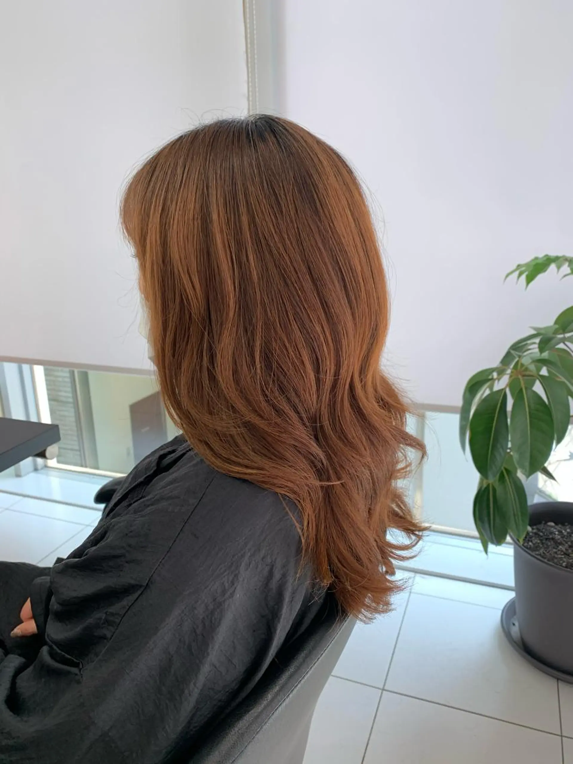 ロング カラー デザインヘア 小林裕史のヘアスタイル