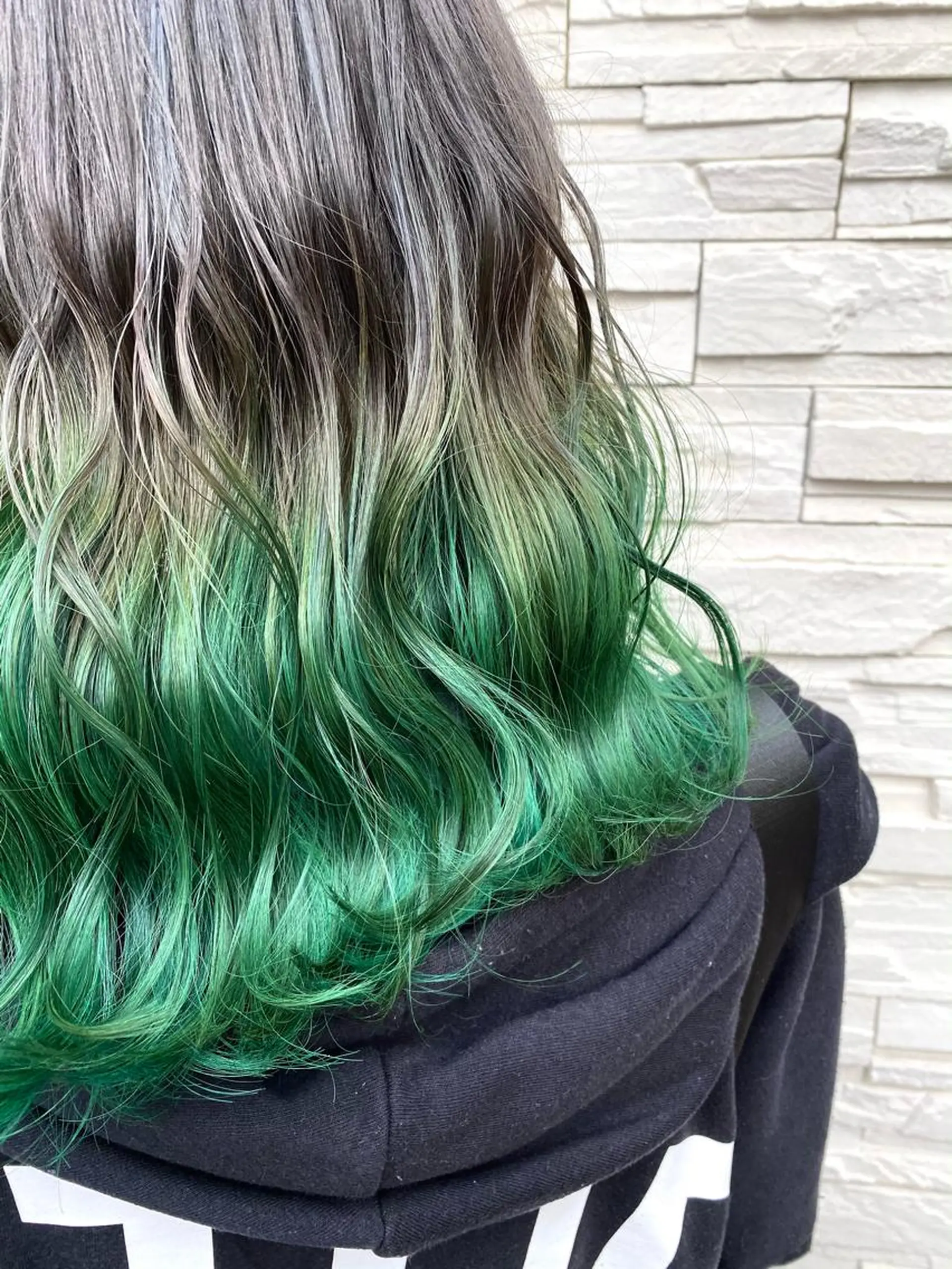 セミロング カラー 透明感カラーブリーチ 🌼シゲモトアヤ🌼のヘアスタイル