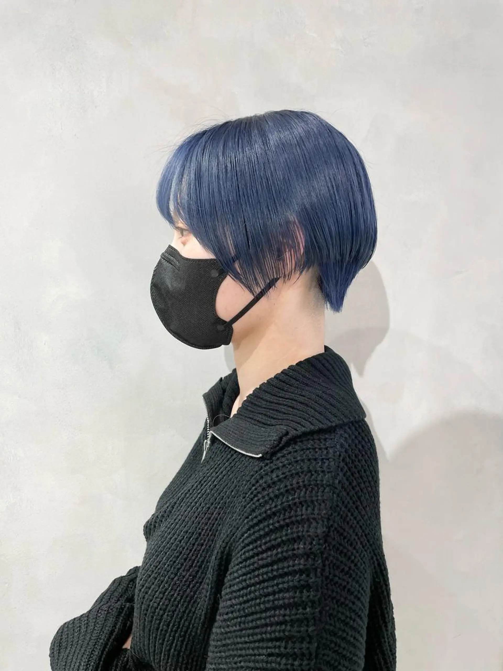 ショート カラー ブルーカラー ネイビーカラー ショートヘア meme原宿所属・ブロンド・ハイトーン ／遠藤将太のヘアスタイル