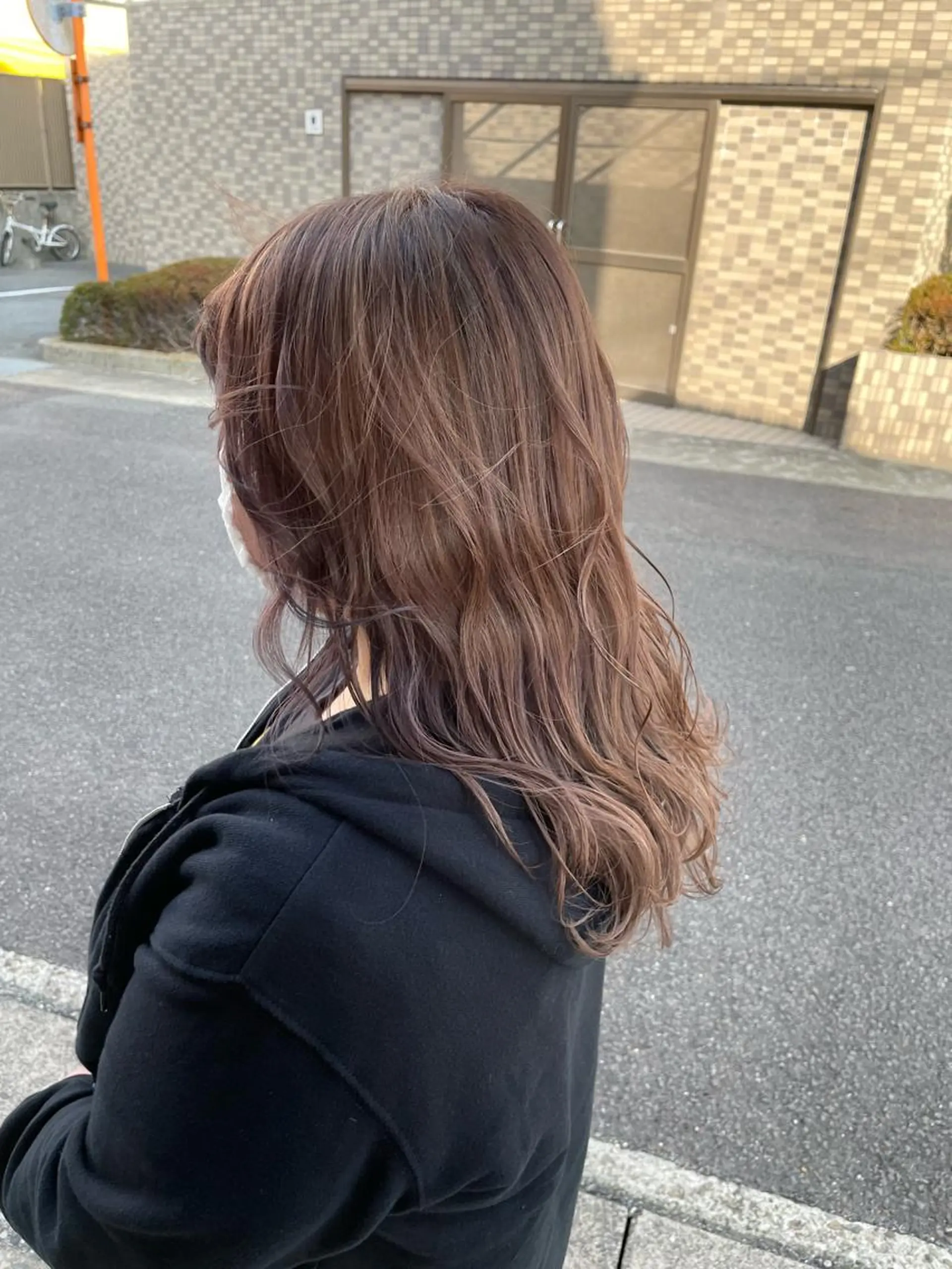ロング カット ヘアカラー トリートメント 岩崎 祐大のヘアスタイル