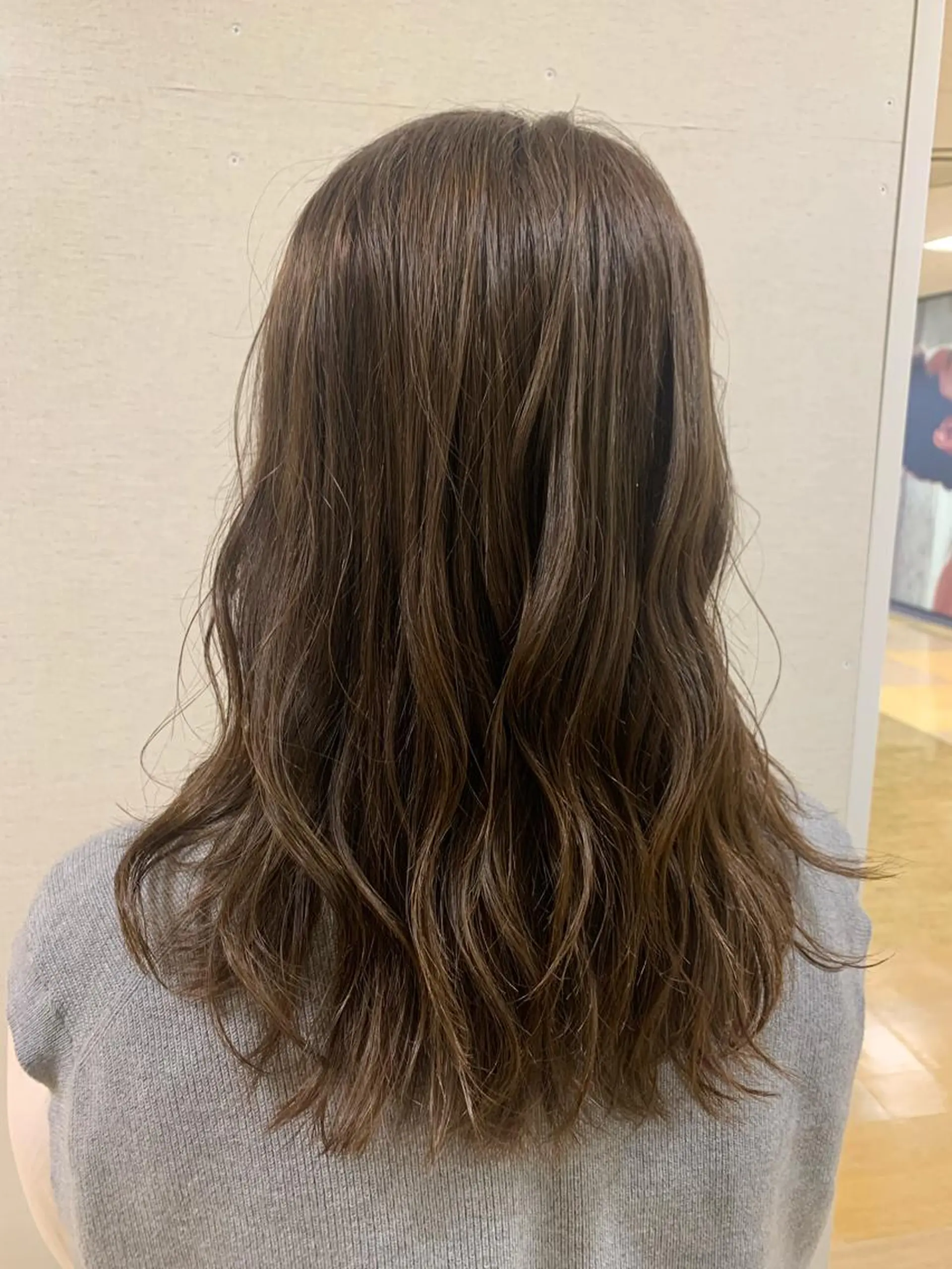 ミディアム カラー ベージュカラー 高橋友里亜 /フリーランスのヘアスタイル