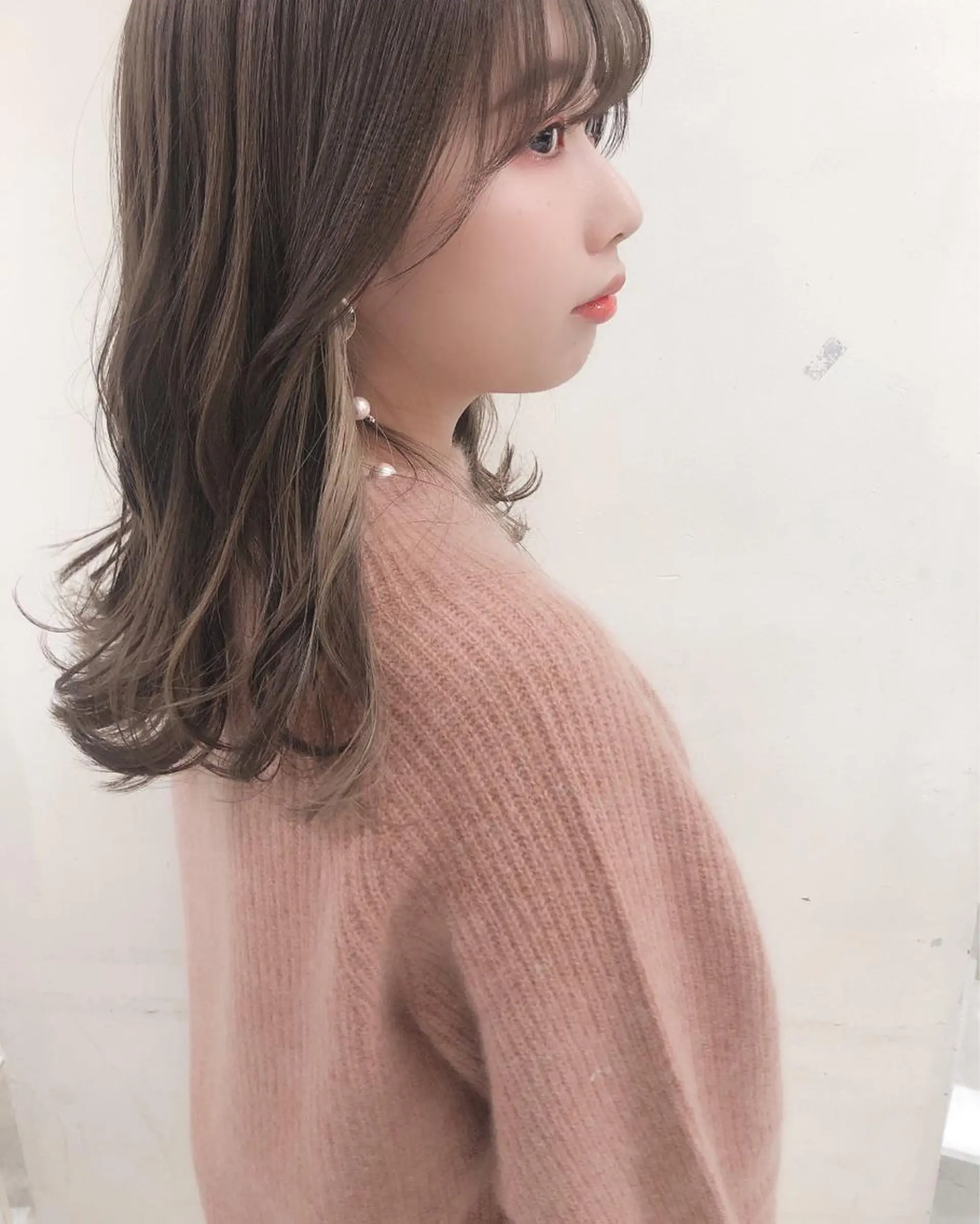 セミロング カラー ぱつっとボブ 古家 佑真のヘアスタイル