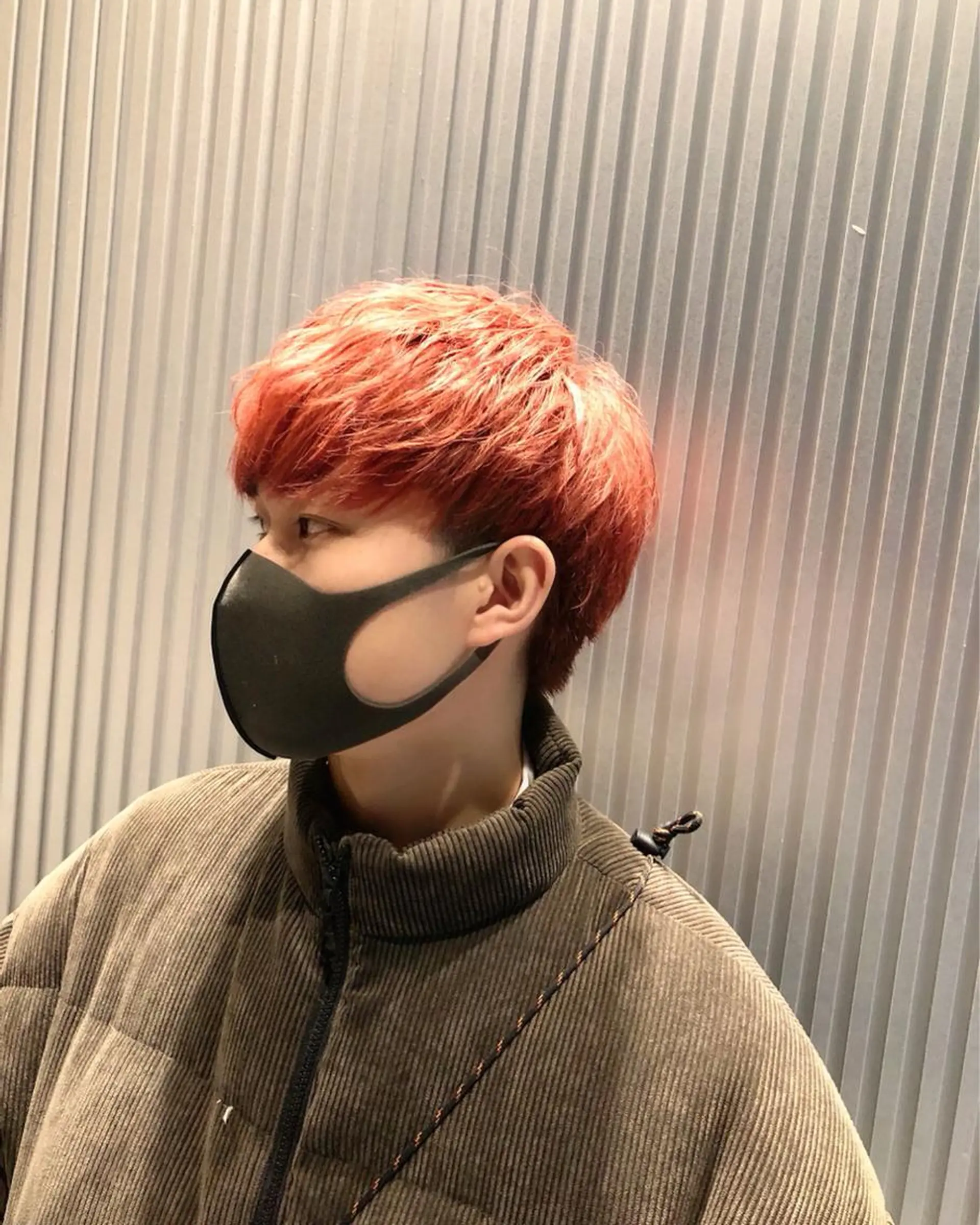 ショート カラー パーマ メンズ メンズバレイヤージュ メンズブリーチ メンズハイライト メンズインナーカラー メンズ韓国風 eir心斎橋店所属・エビスザキレン/メン ズ/心斎橋🌳のヘアスタイル