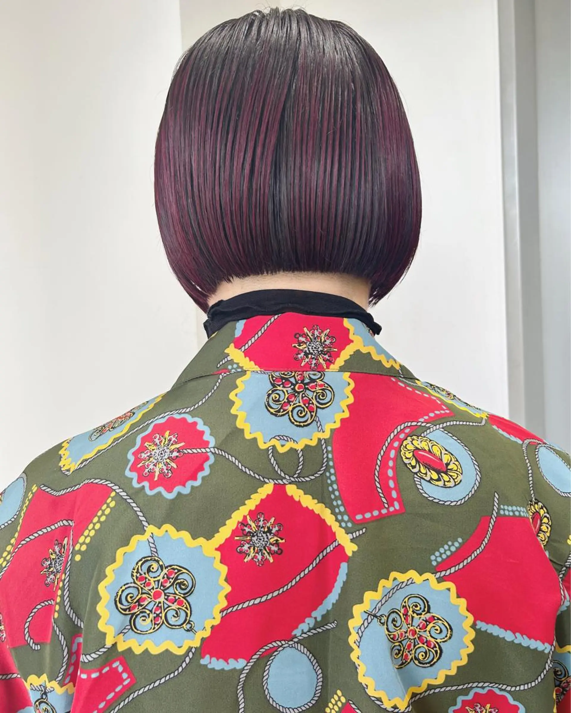ショート カラー ブリーチ レッドカラー ボブ カット ヘアカラー トリートメント Loom.所属・村上雅人 ナチュラルモードのヘアスタイル