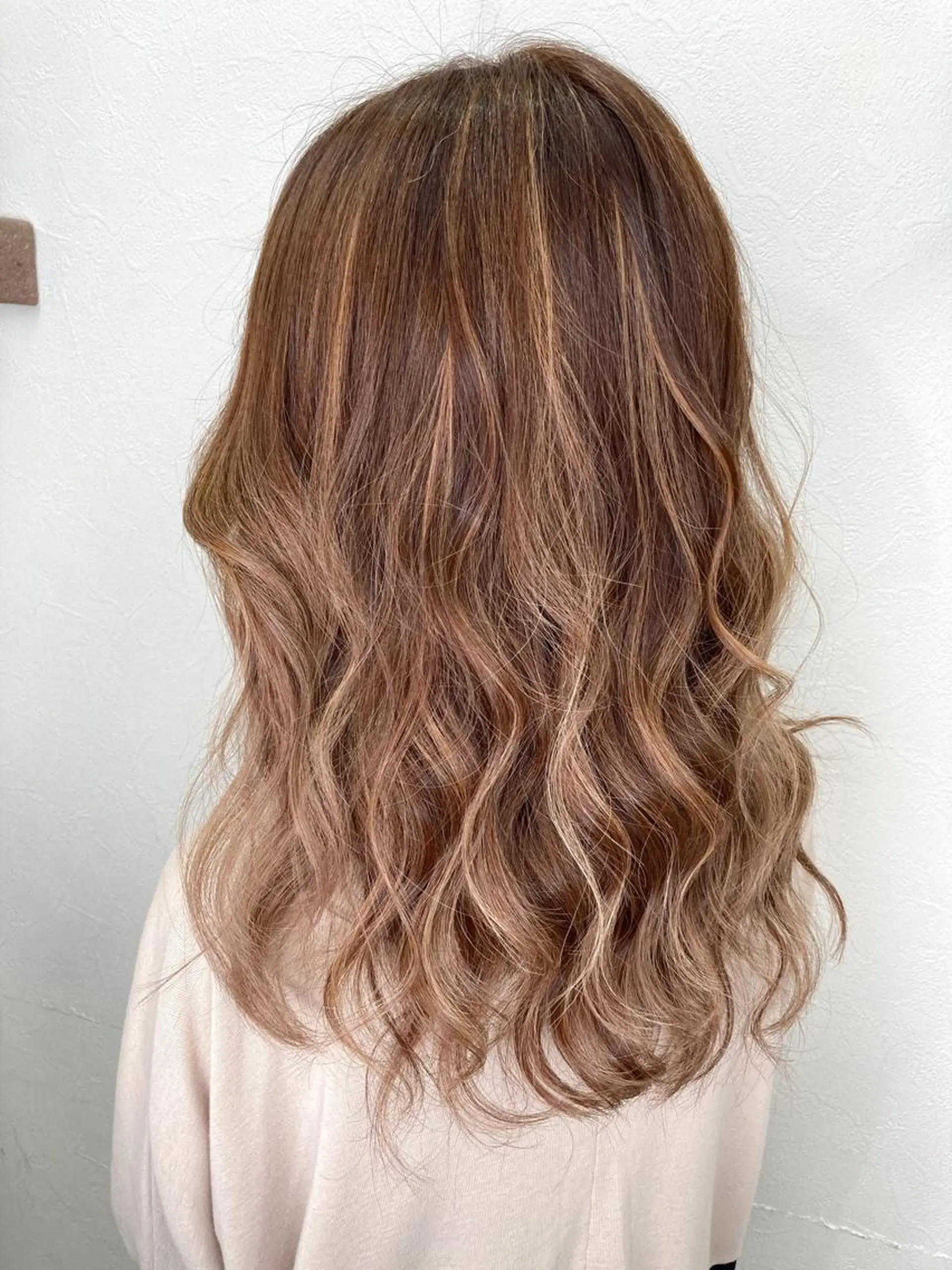 セミロング ハイライト 池袋🧡ダブルカラー /馴染ませエクステのヘアスタイル
