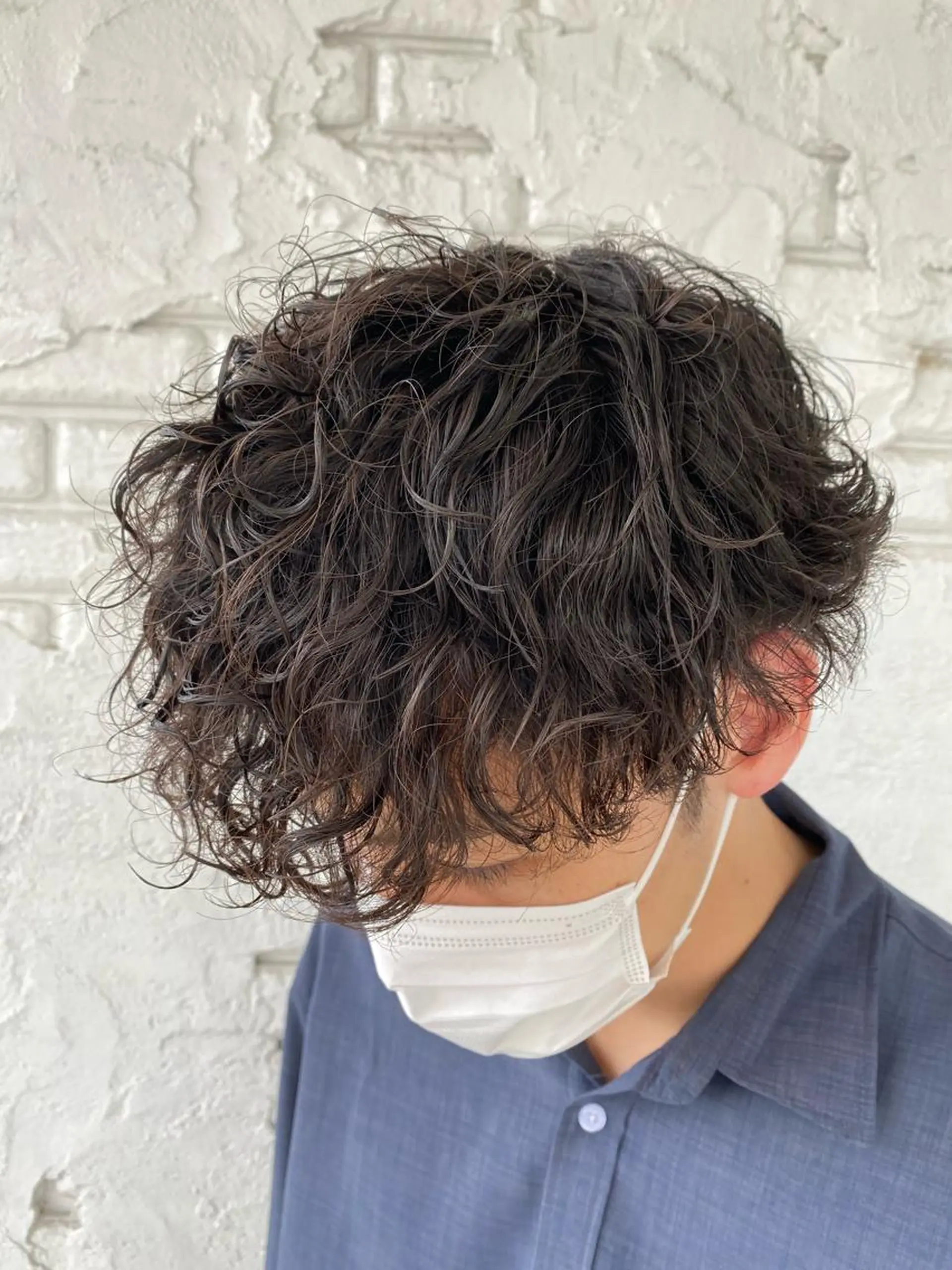 パーマ メンズ 尾崎 優也のヘアスタイル