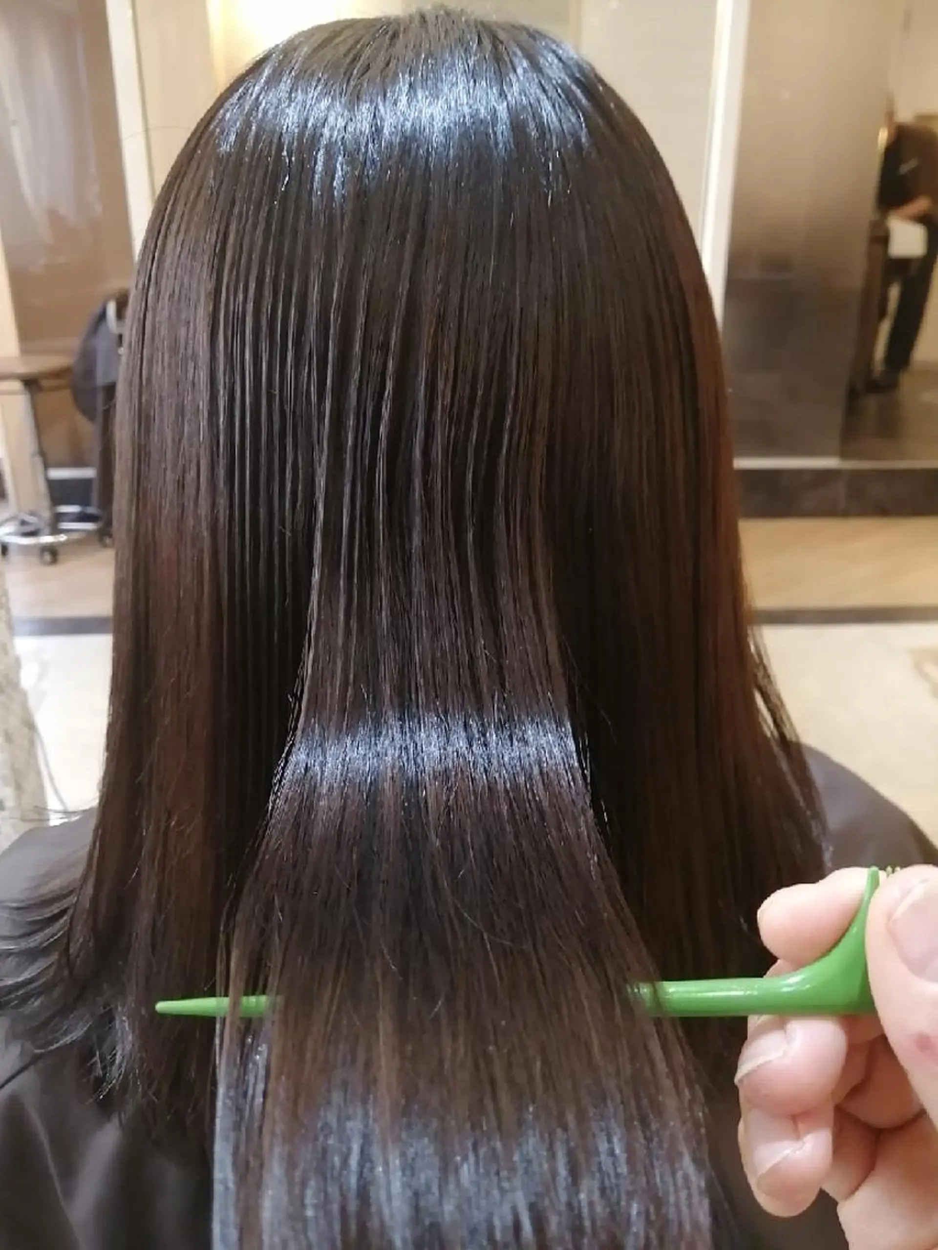 ミディアム 髪質改善 Avalon所属・Hiroshi ヒロシのヘアスタイル