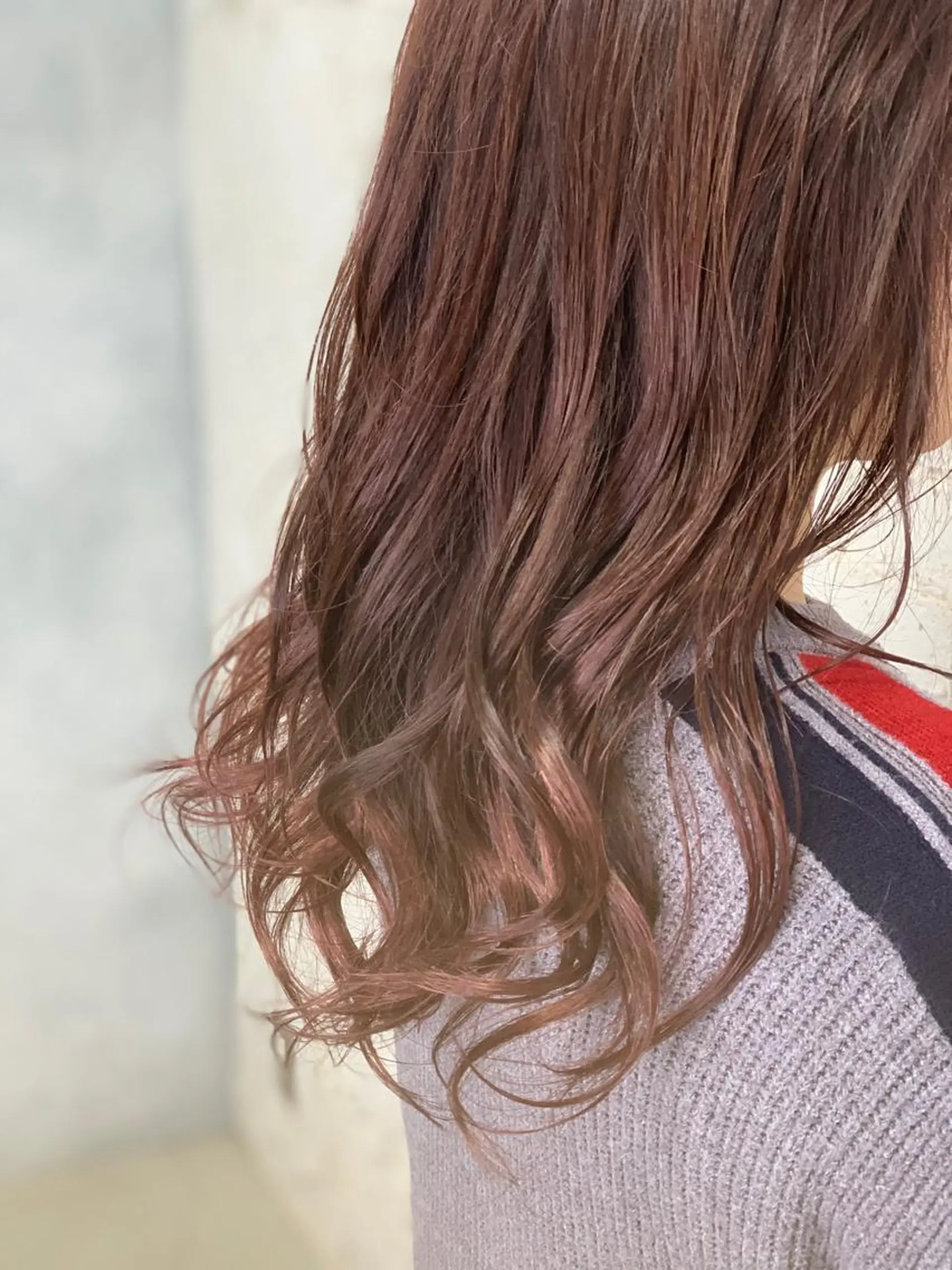 セミロング カラー ピンクカラー ヘアカラー トリートメント LUXBE LUCE那覇イオン店所属・LUXBE LUCEのヘアスタイル