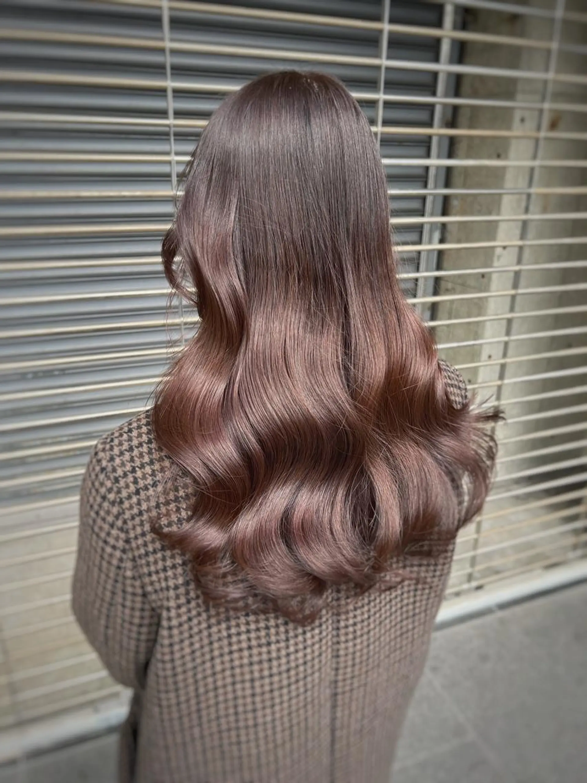 セミロング カラー カット ヘアカラー トリートメント SALOWIN east店6F所属・TAKUMI 【美髪特化】のヘアスタイル