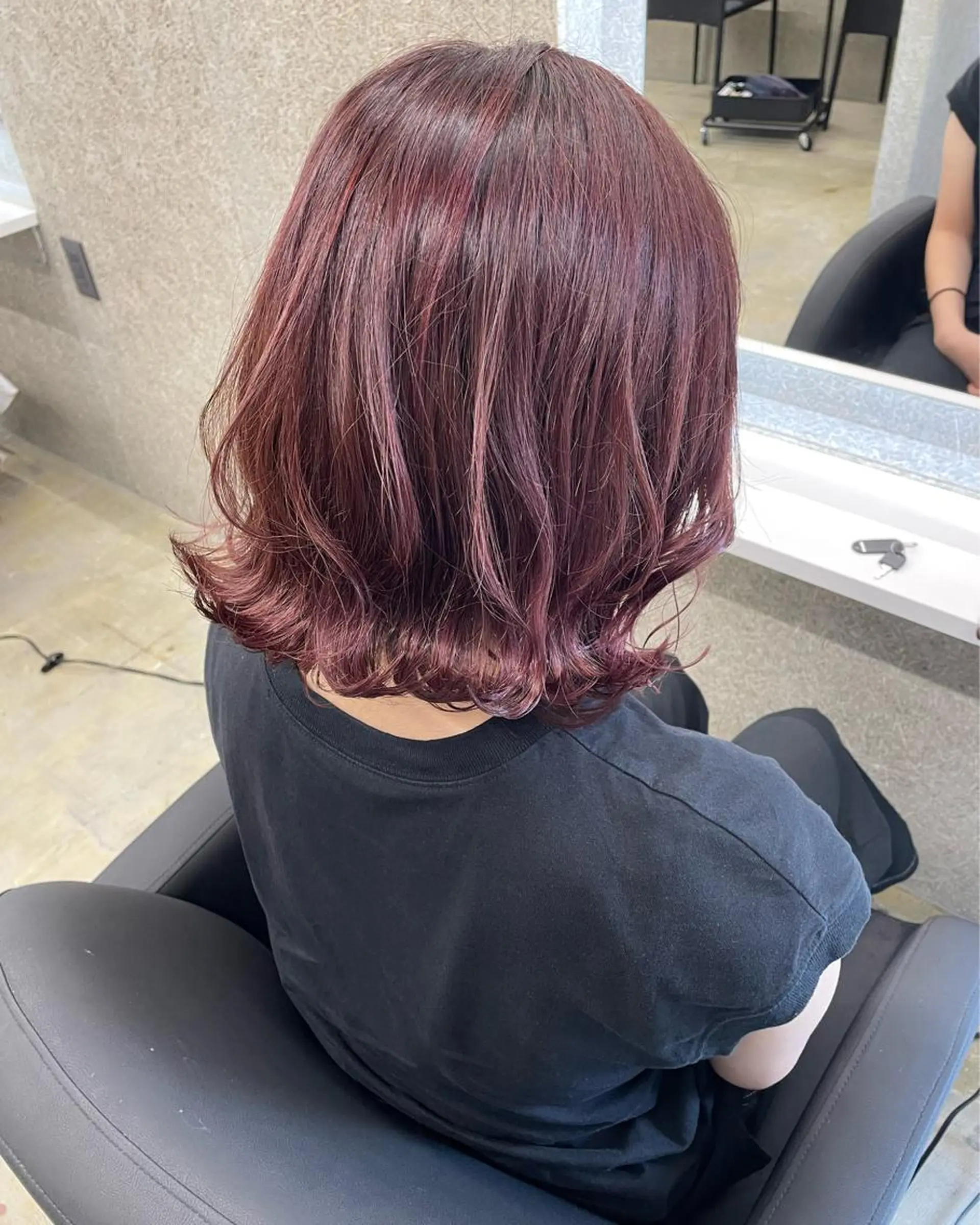 ミディアム カット ヘアカラー 韓国風レイヤー ハイトーンRYOTAのヘアスタイル