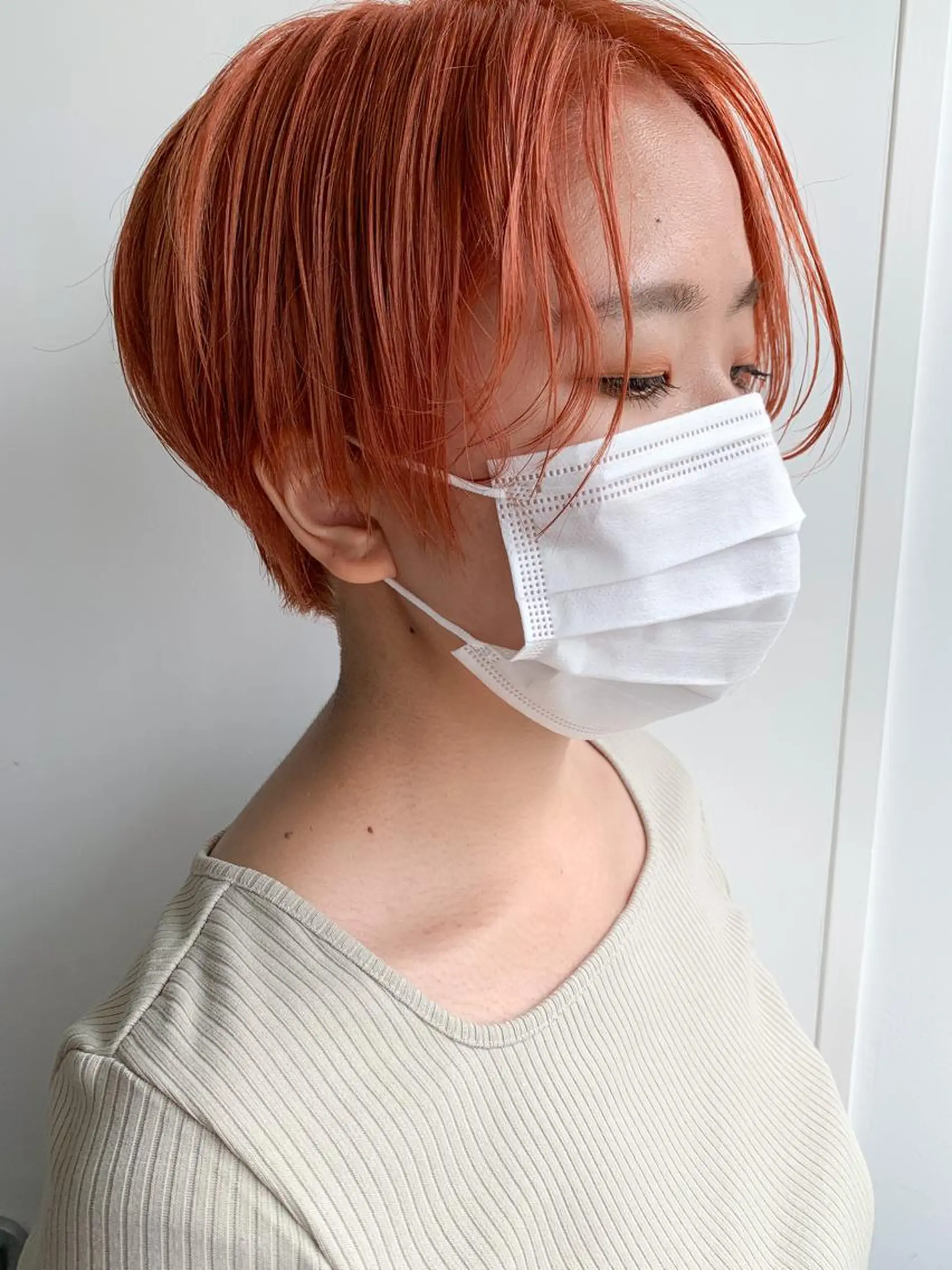 ショート nuu所属・💜ショート💜 ウルフ、ボブ二色亜美のヘアスタイル