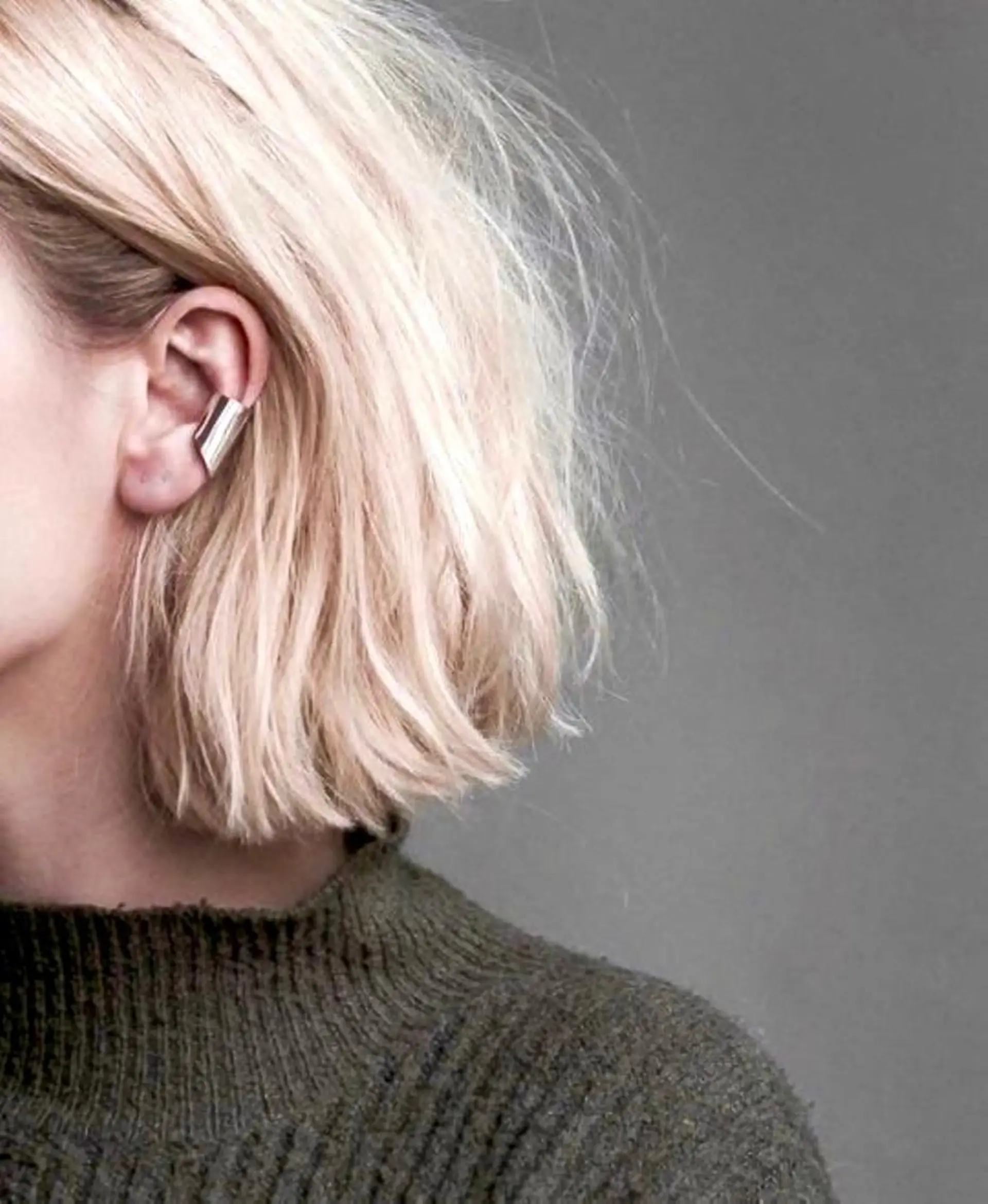 ショート カラー ブリーチ ブロンド ヘアカラー トリートメント 海外ヘア 長谷川裕起のヘアスタイル