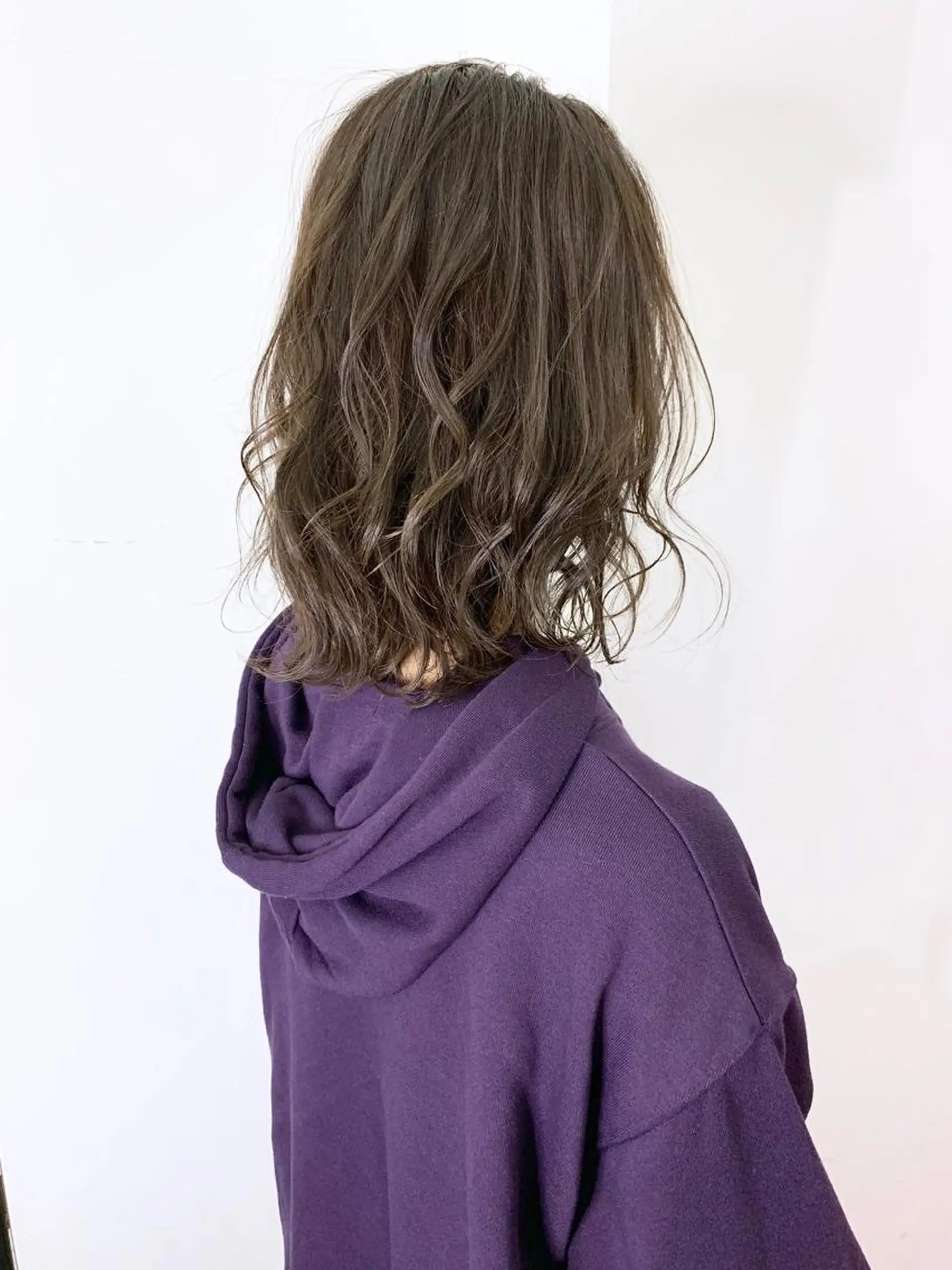 ミディアム カラー グレージュ ハイライトカラー ハイライト エクステ（レミー毛） NINEのヘアスタイル