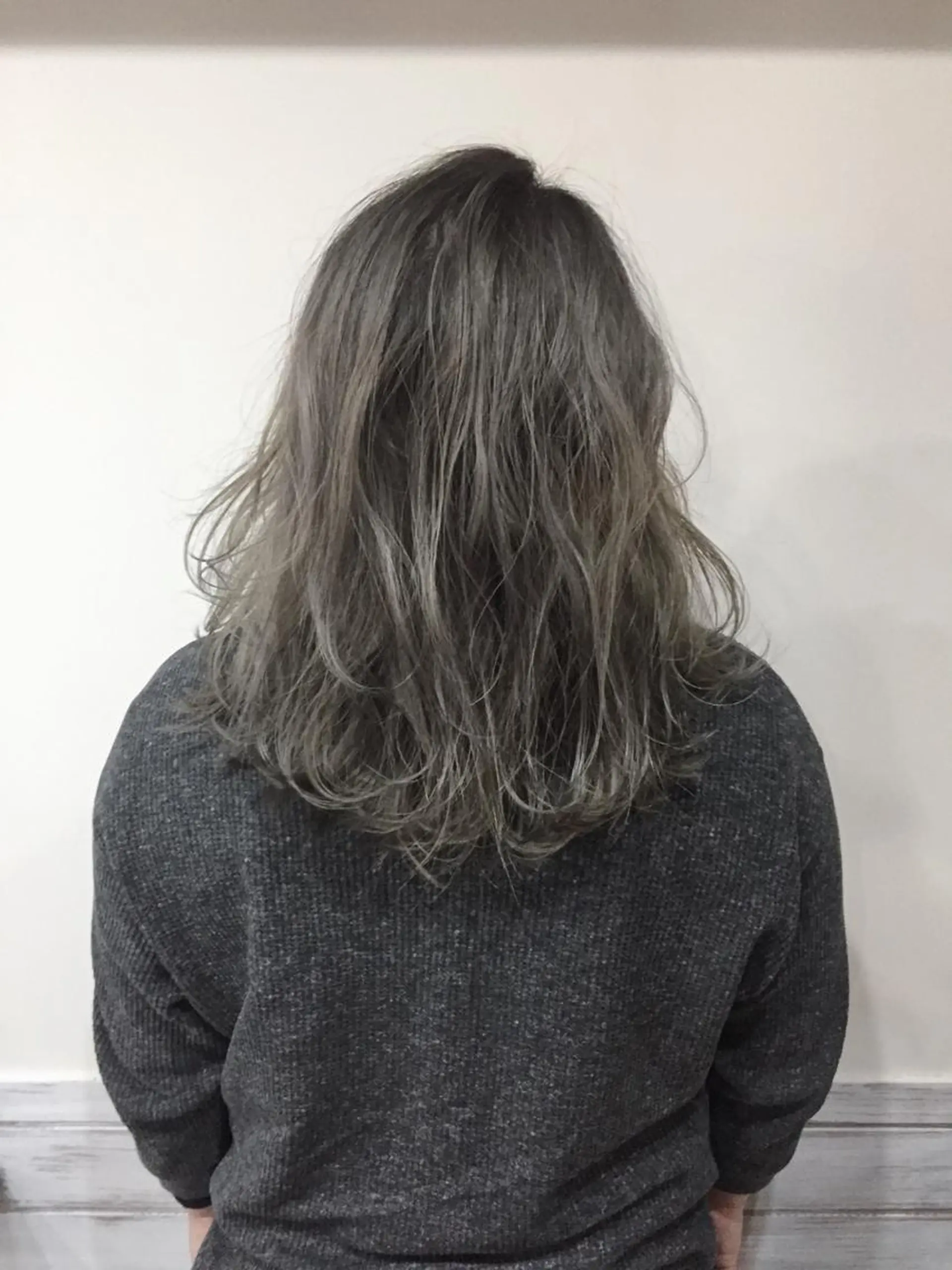 セミロング カラー グラデーションカラー カット パーマ トリートメント カラー特化サロン大阪 ルービック江坂/新城のヘアスタイル