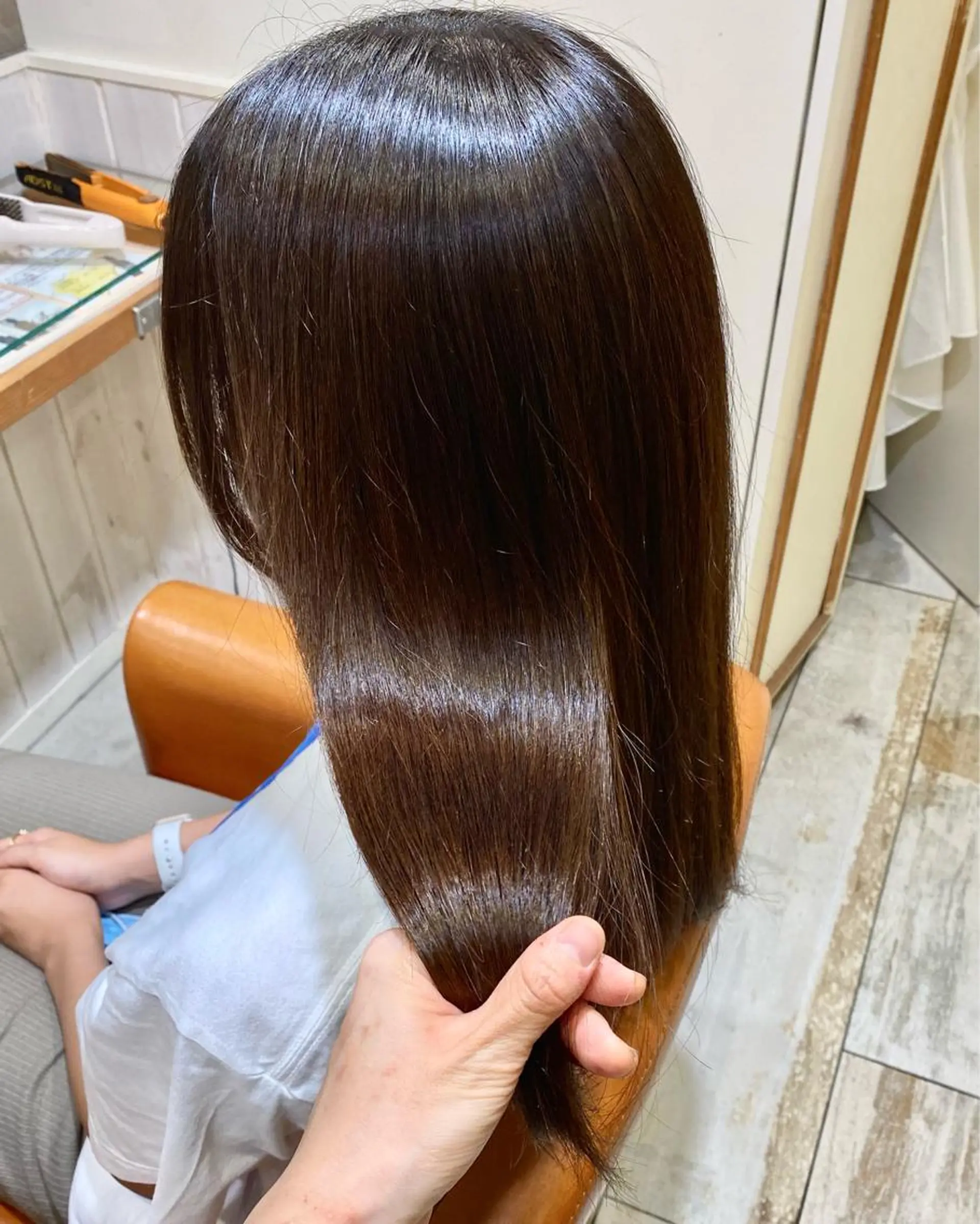 セミロング 縮毛矯正 トリートメント トリートメント 🌸小島友梨香🌸 ブリーチカラーのヘアスタイル