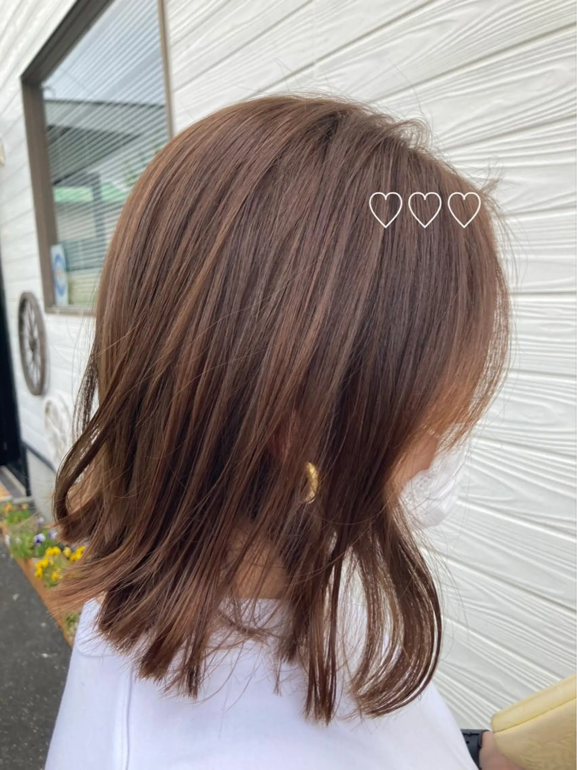 ミディアム カラー ベージュカラー ヘアカラー ビヨウシツトリコ よねたにみなのヘアスタイル