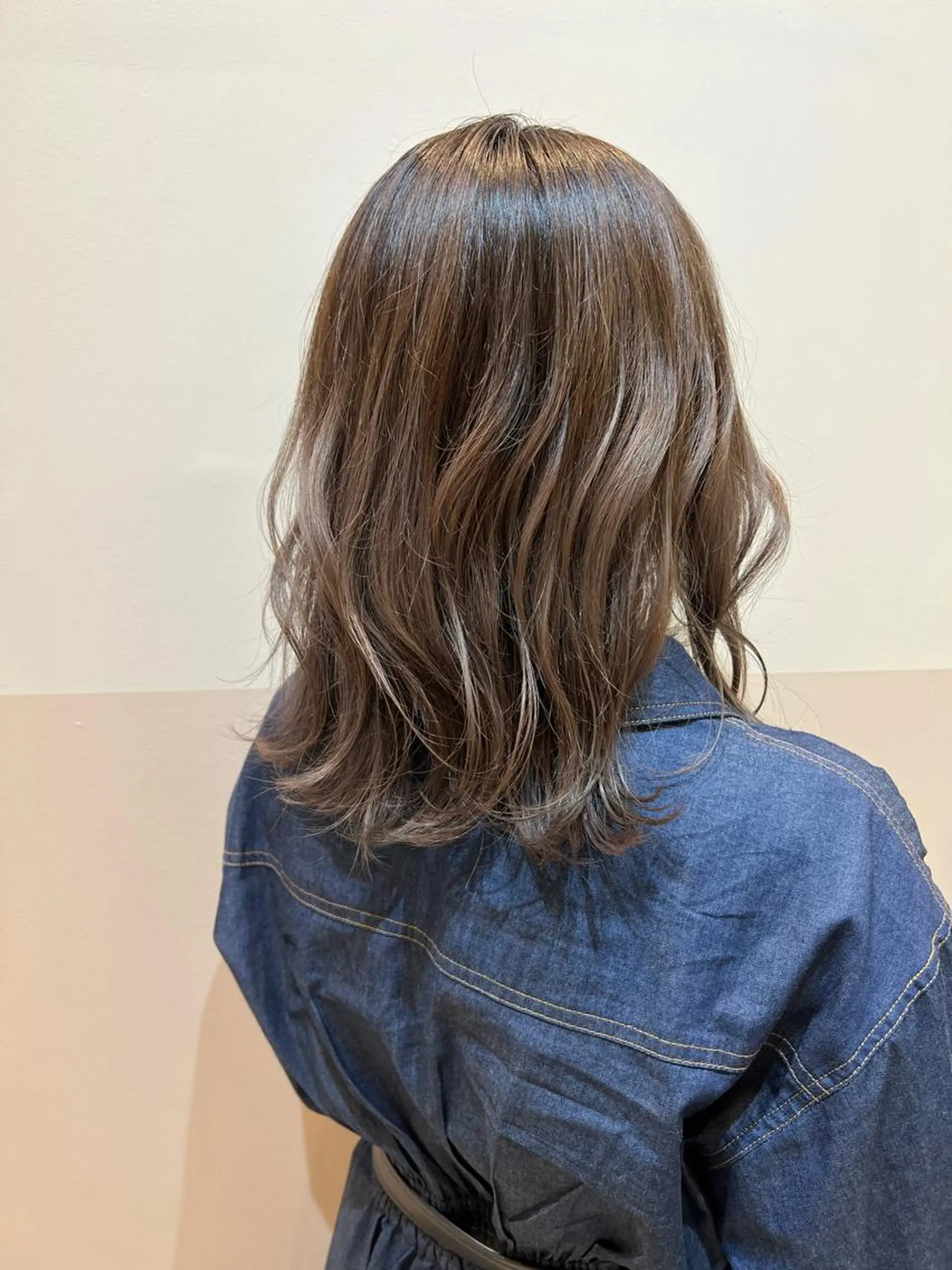 ミディアム トリートメント ヘアカラー 下山 大智のヘアスタイル