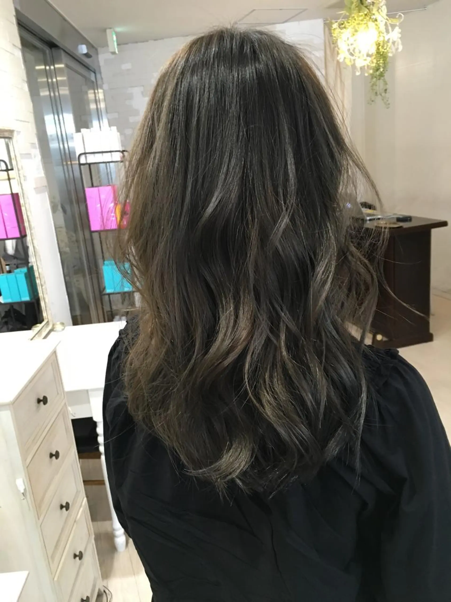 ロング エクステ（レミー毛） NINEのヘアスタイル