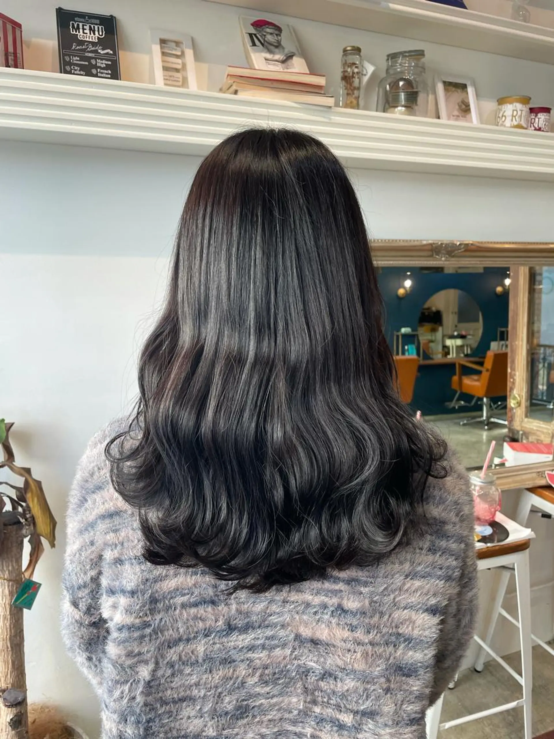 ミディアム カラー ヘアアレンジ ダークグレー ヘアカラー トリートメント ヘアセット ☀️カトウ ケイゴ☀️のヘアスタイル