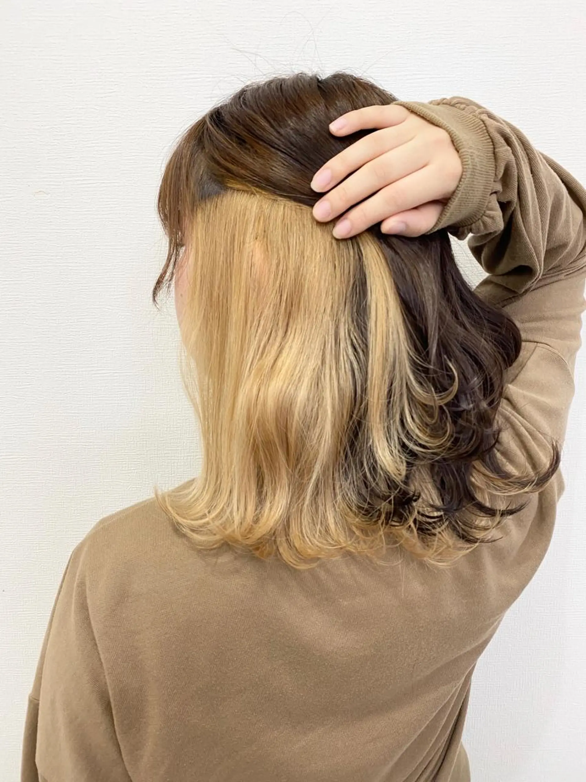 ミディアム カラー ヘアアレンジ メンズカット/波巻き TAKUMAのヘアスタイル