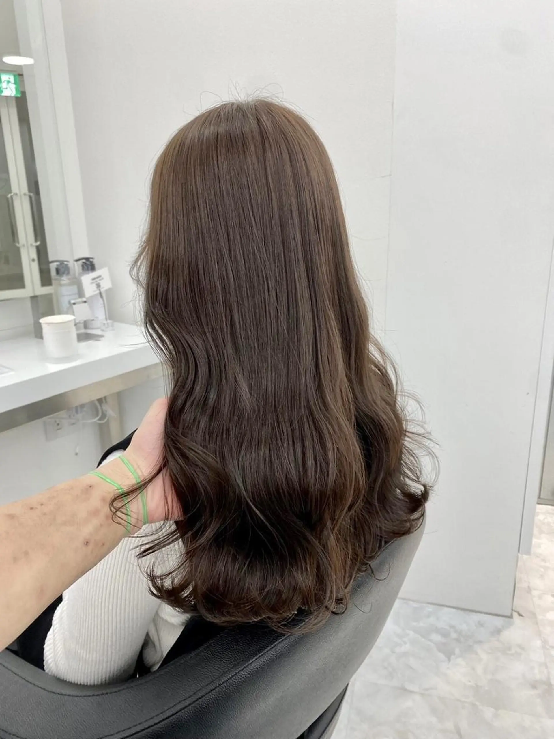 カラー ヘアカラー トリートメント 透明感くすみカラー 🩶カナタ🩶のヘアスタイル