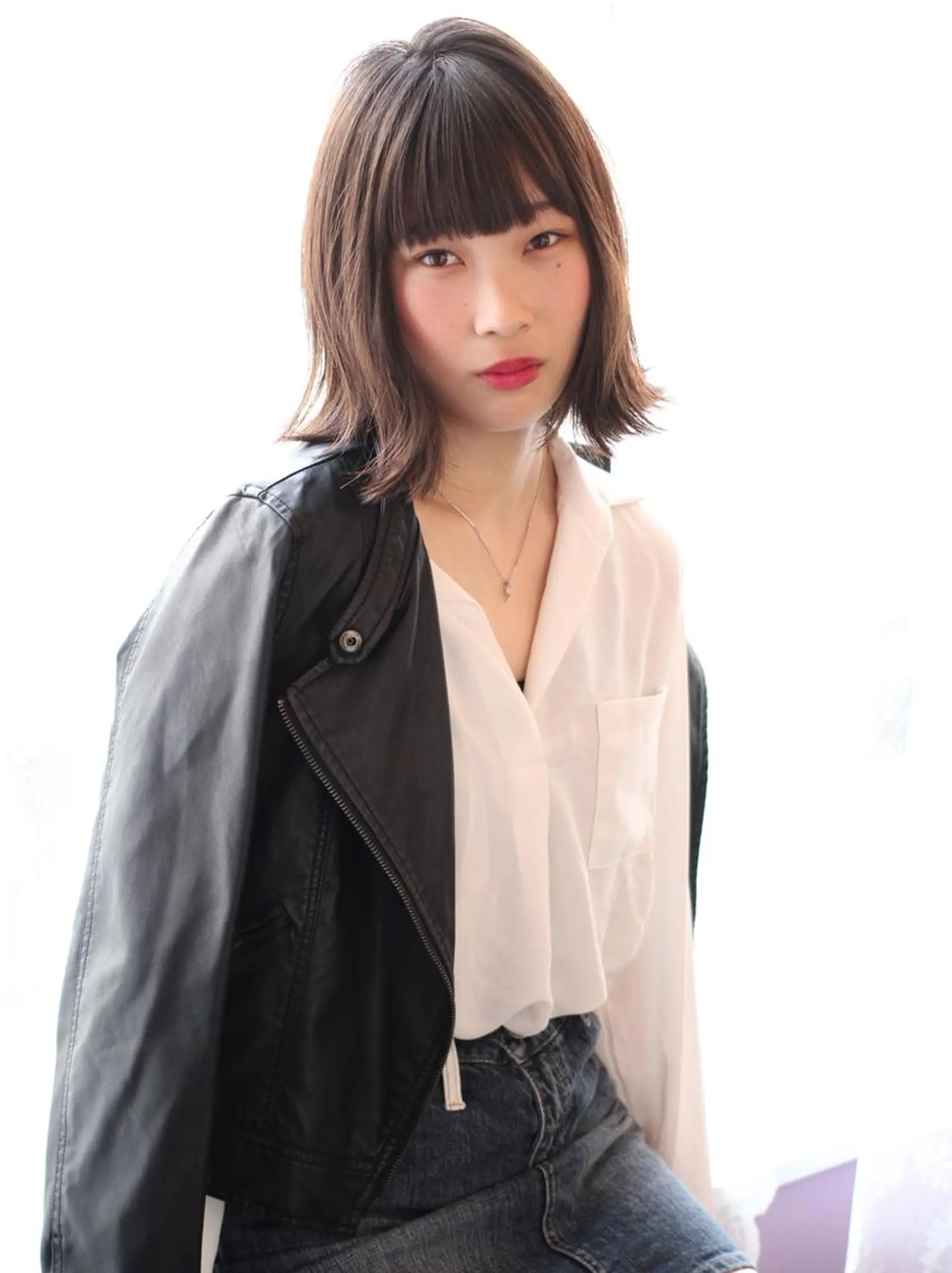 ミディアム カラー ワンレンボブ ブリーチ ブリーチなしカラー ボブ カット 細川 亮のヘアスタイル
