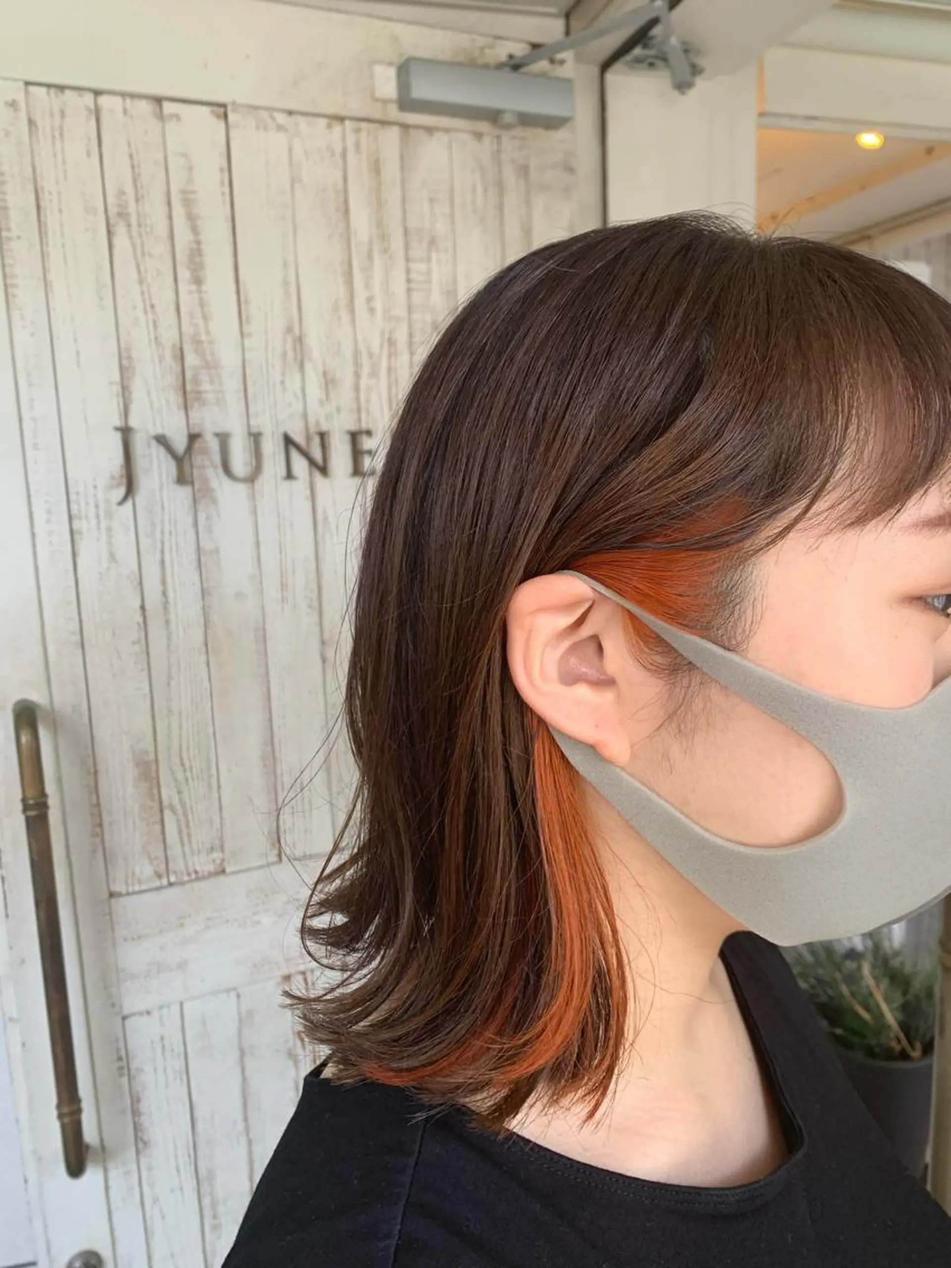 ミディアム カラー ヘアアレンジ イヤリングカラー オレンジ JYUNESU表参道所属・似合わせhair🔸 アサダ　タカコ🔸のヘアスタイル