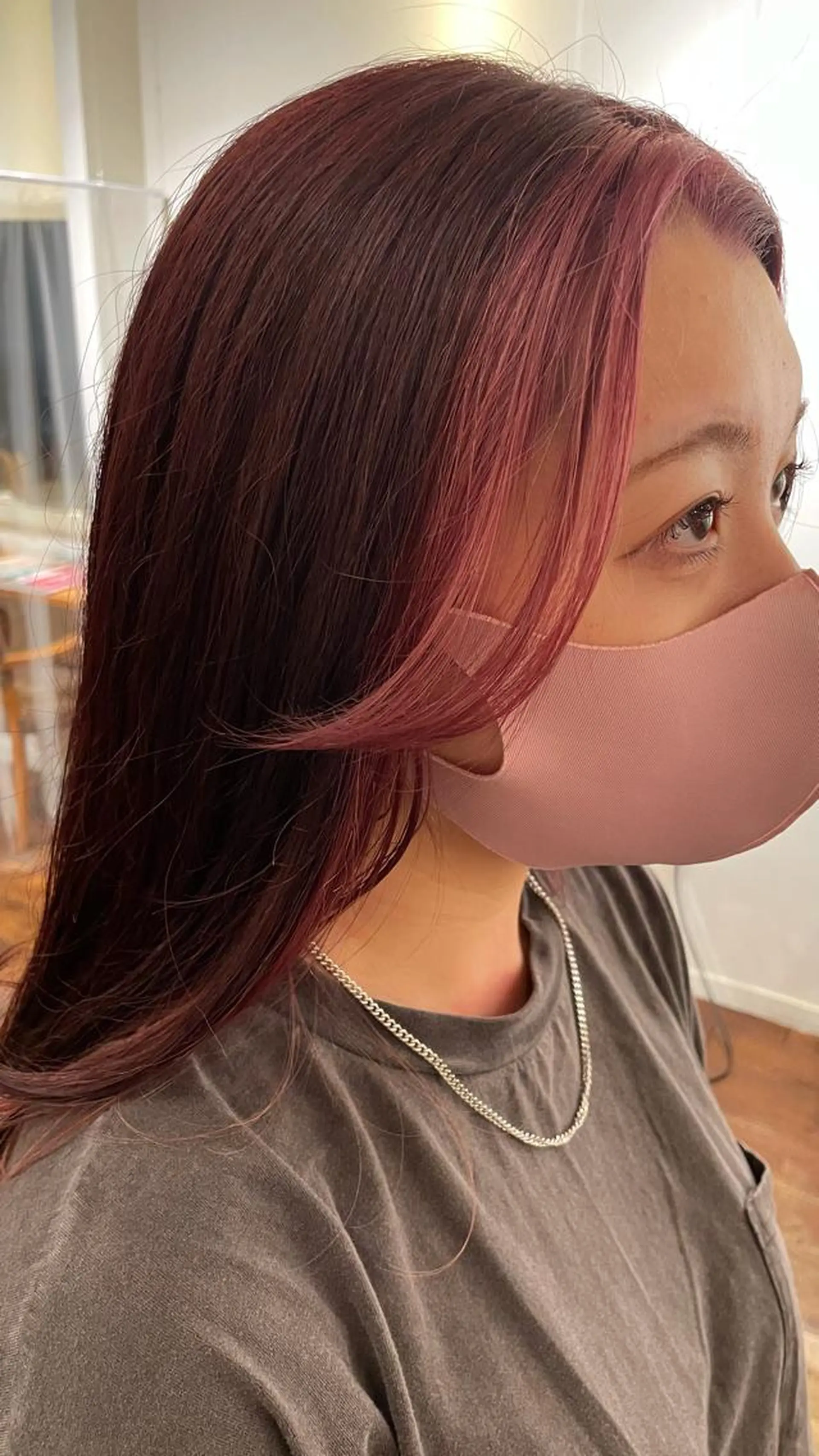 ミディアム カラー ミストバング  フェイスフレーミング ハイライトカラー インナーカラー ハイライト MAKE'S所属・石坂 暢大のヘアスタイル