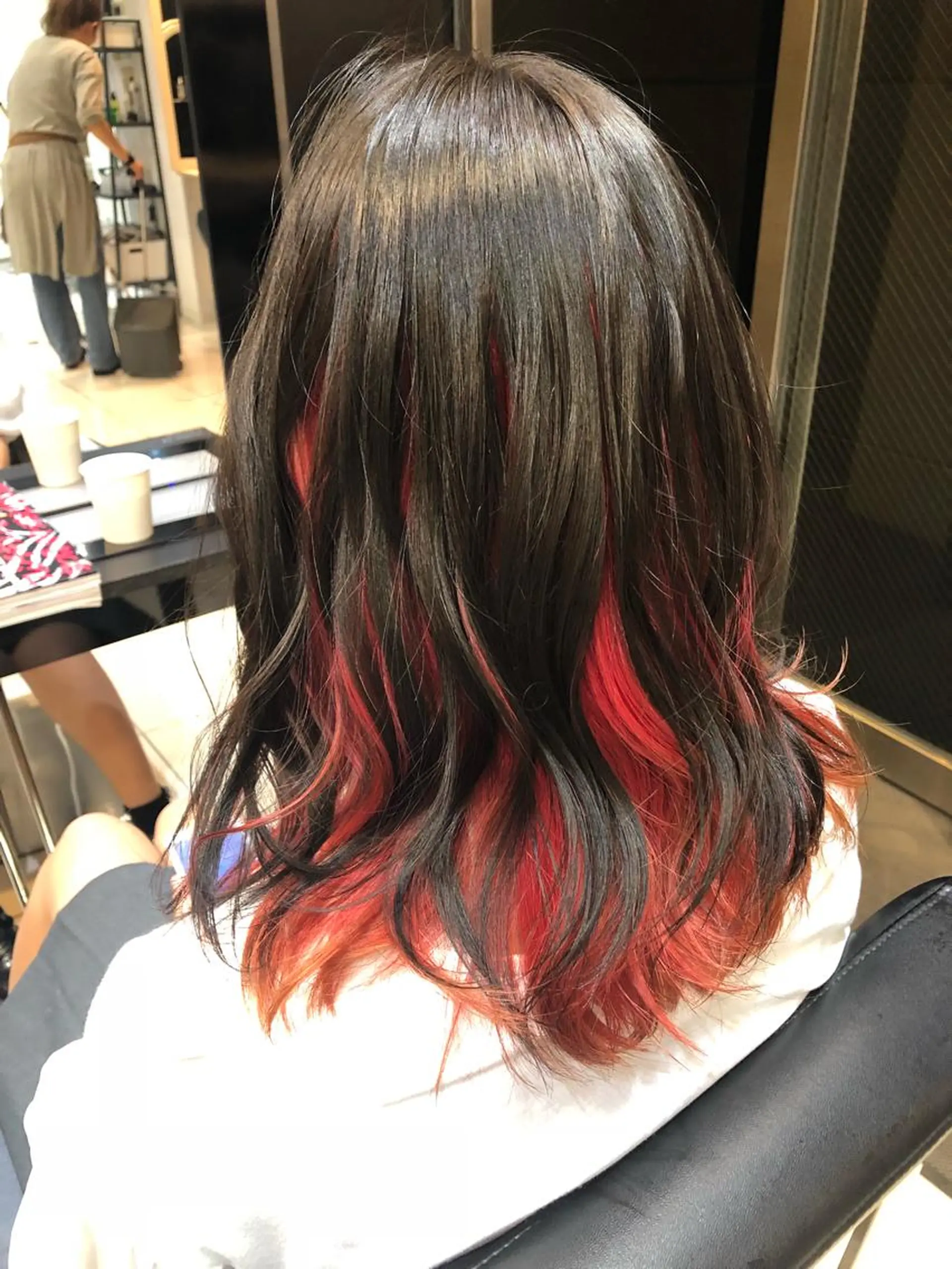 ミディアム カラー インナーカラー 女性リピ90%🍨 🩷佐藤みずきのヘアスタイル