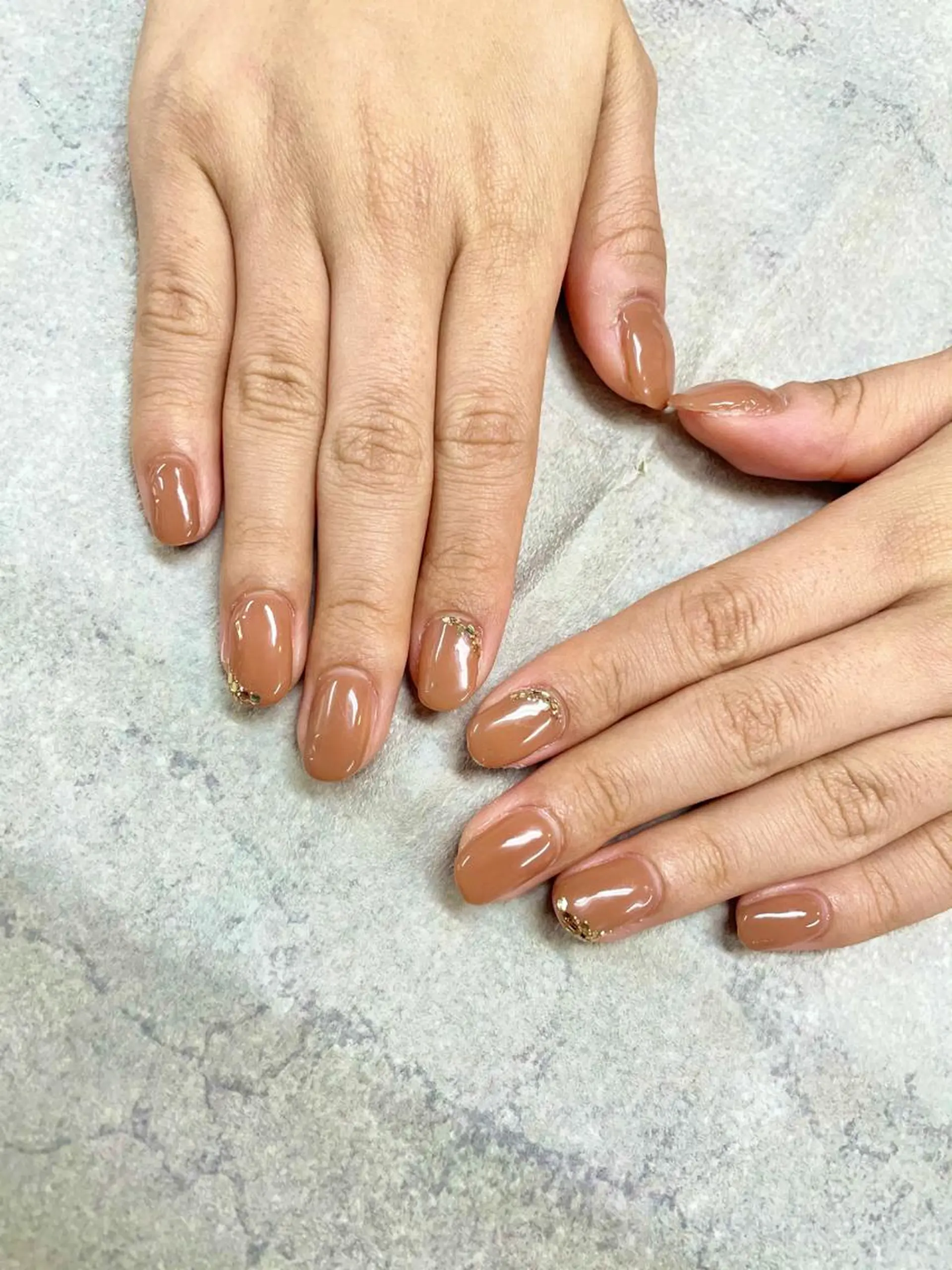 ネイル ブラウン ゴールド ハンドネイル .N YUKIのネイルデザイン