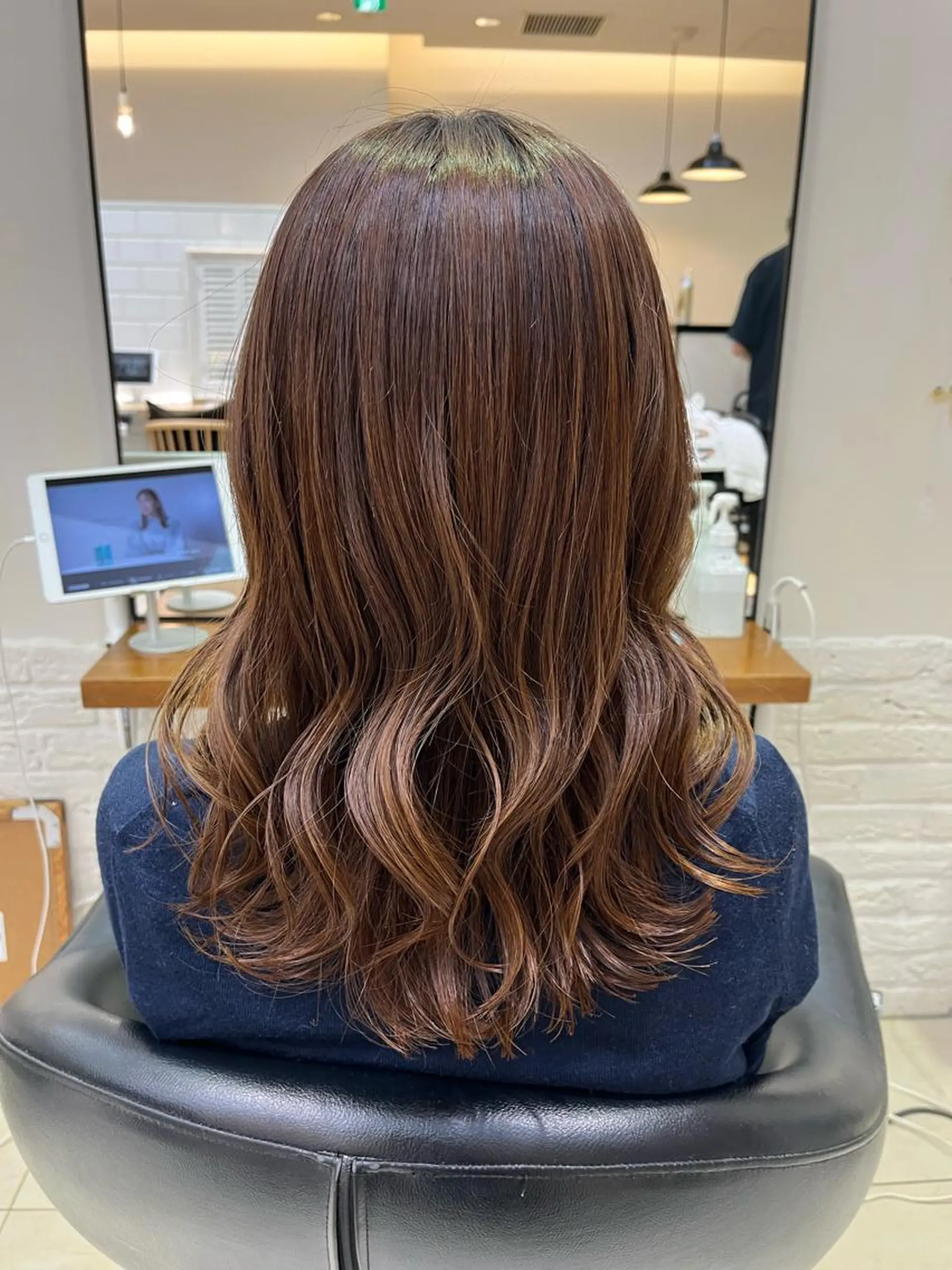 ロング カット トリートメント コテ巻き風パーマ🫧 麻尋のヘアスタイル