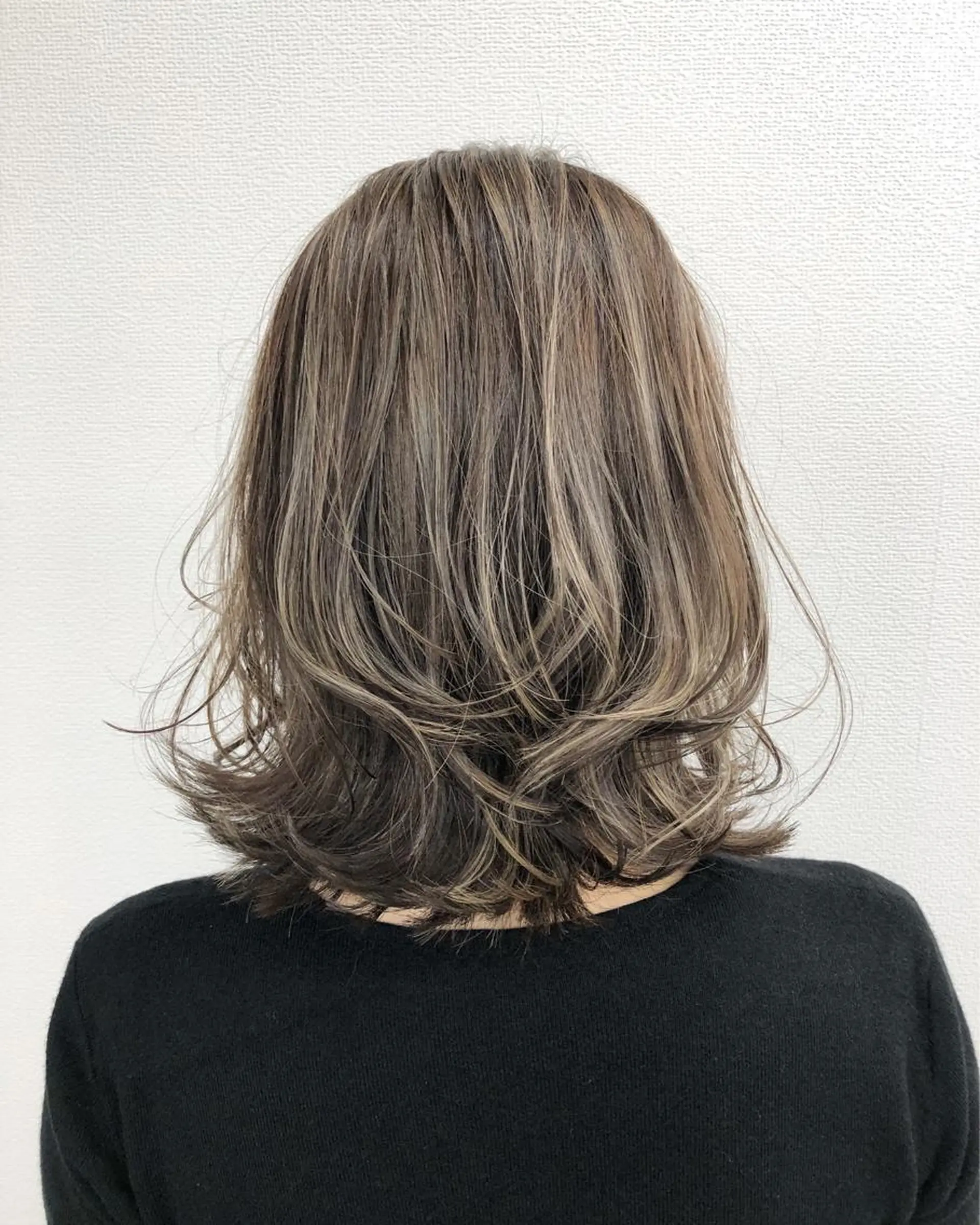ミディアム ヘアカラー トリートメント ミルクティーカラー 🌈店長クボのヘアスタイル