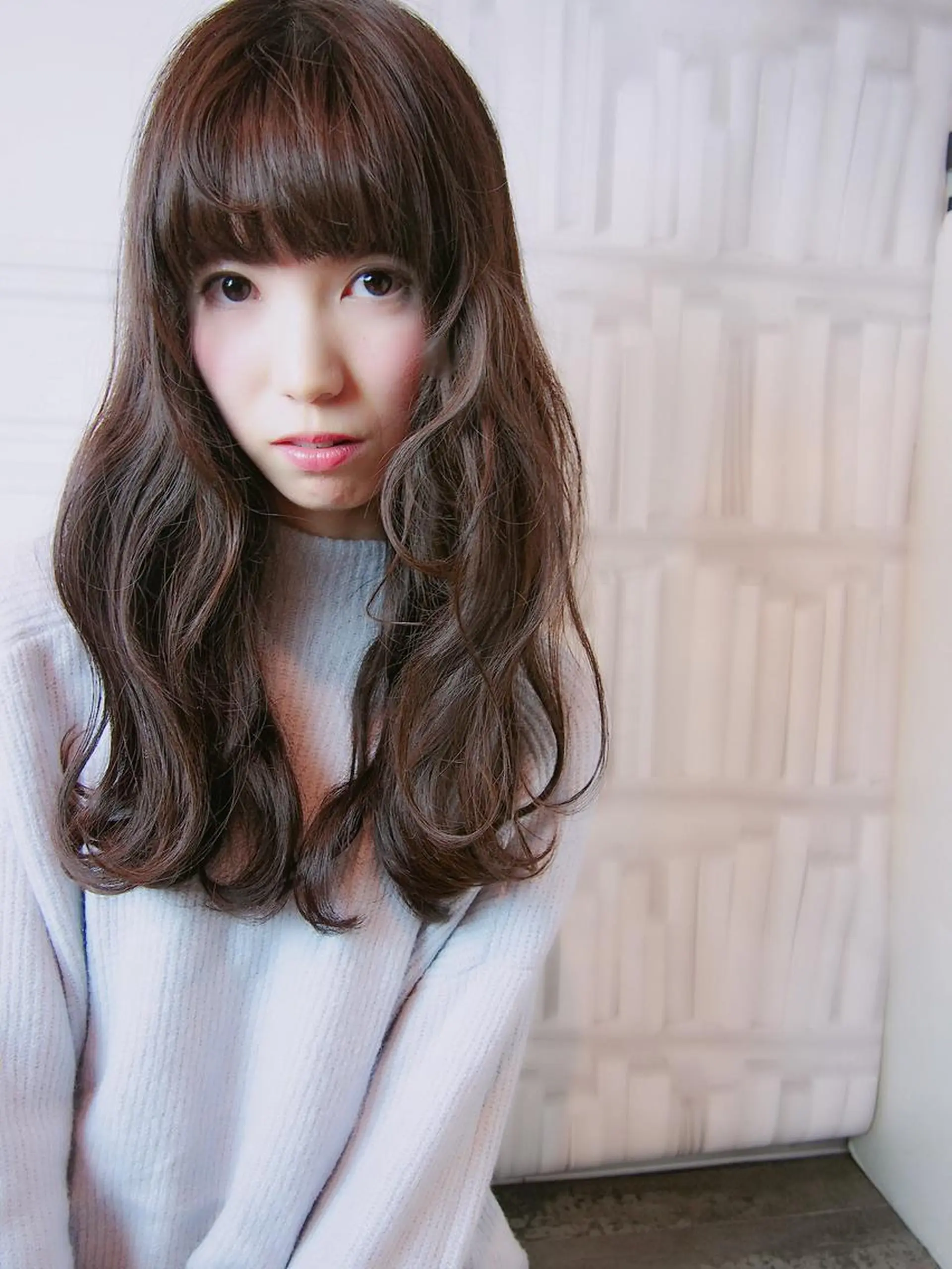 セミロング ほさか しんごのヘアスタイル