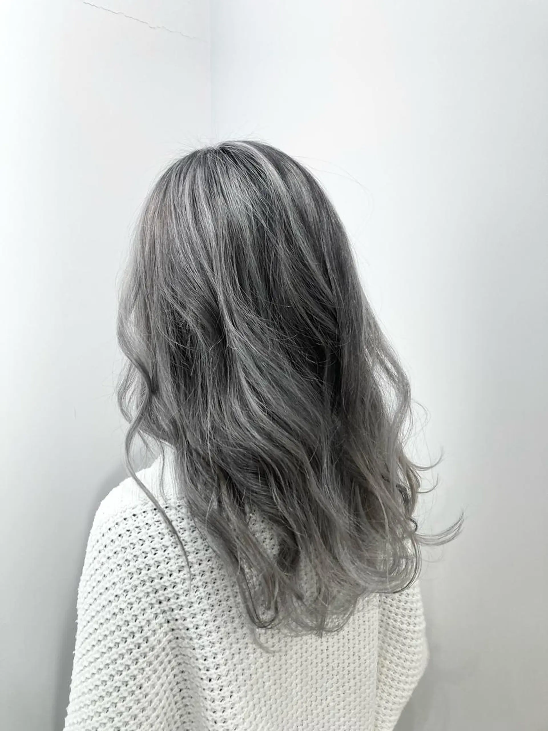 カラー 🌈Agu hair 副店長/岩渕蓮のヘアスタイル