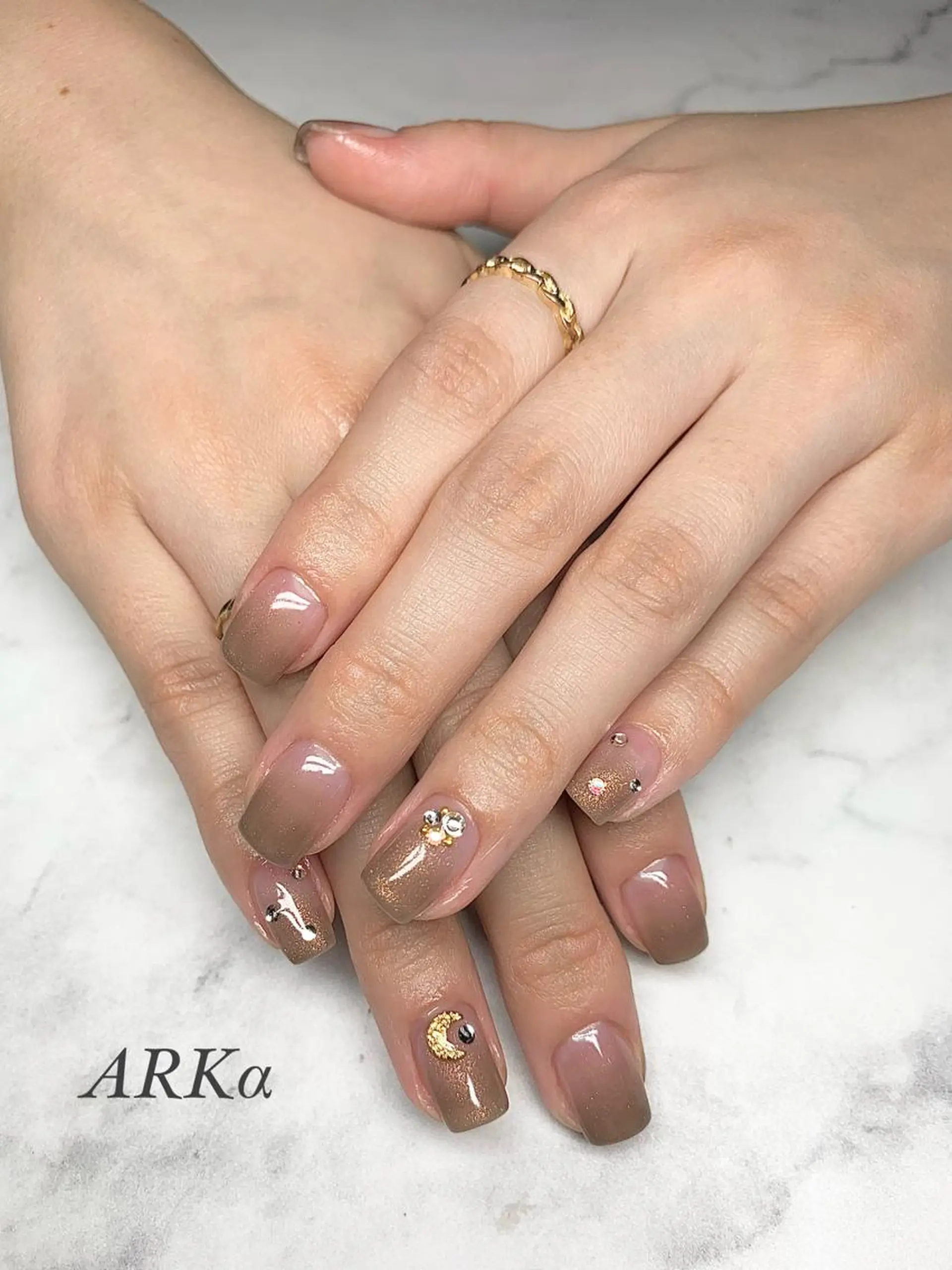 ショート ネイル ARKα SHIORIのネイルデザイン
