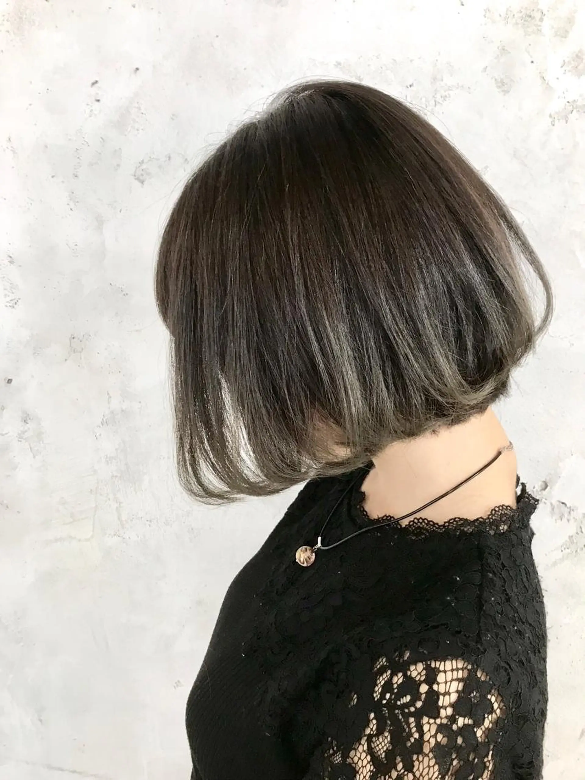 ショート ボブ ヘアカラー トリートメント 新井 広樹のヘアスタイル