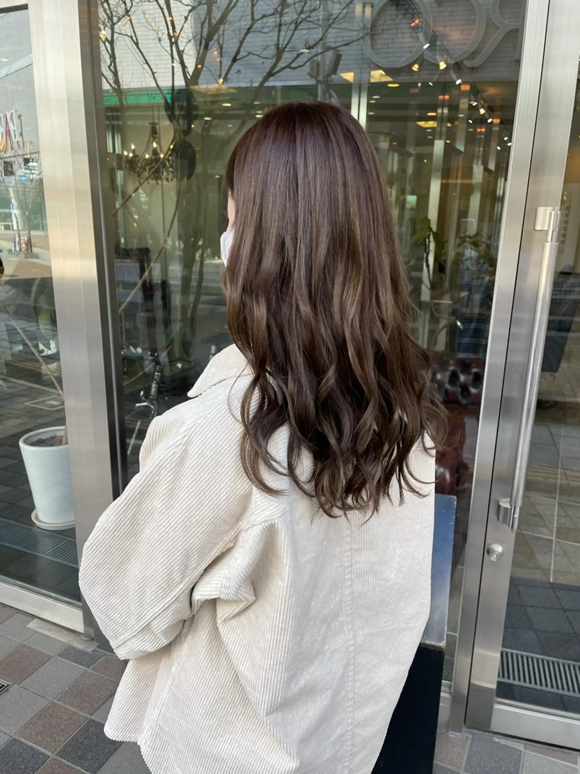 ロング カット ヘアカラー トリートメント キノシタ ナオユキのヘアスタイル