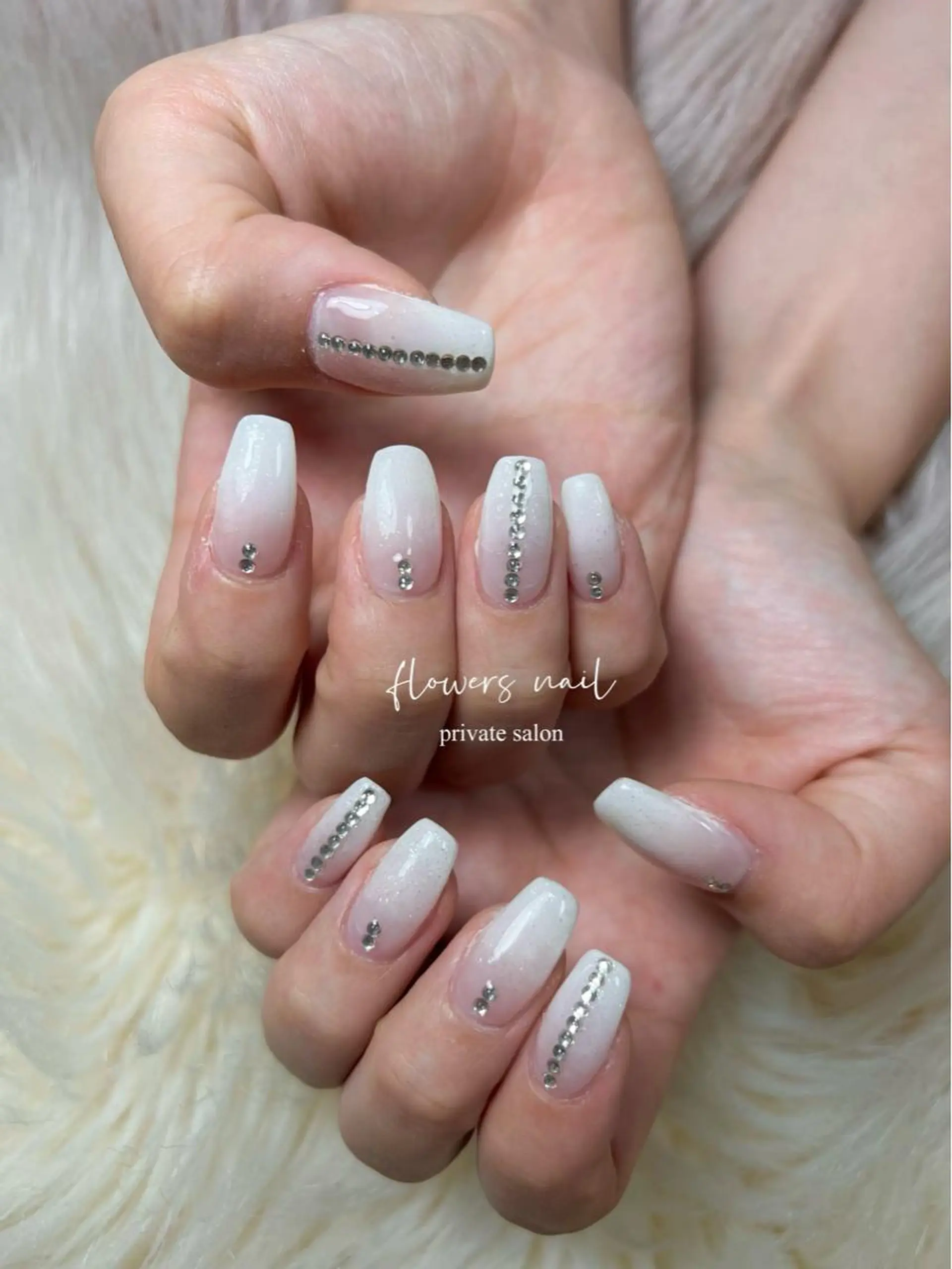 ネイル ジェルネイル グラデーション 持ち込み パラジェル 春ネイル flowers nailのネイルデザイン