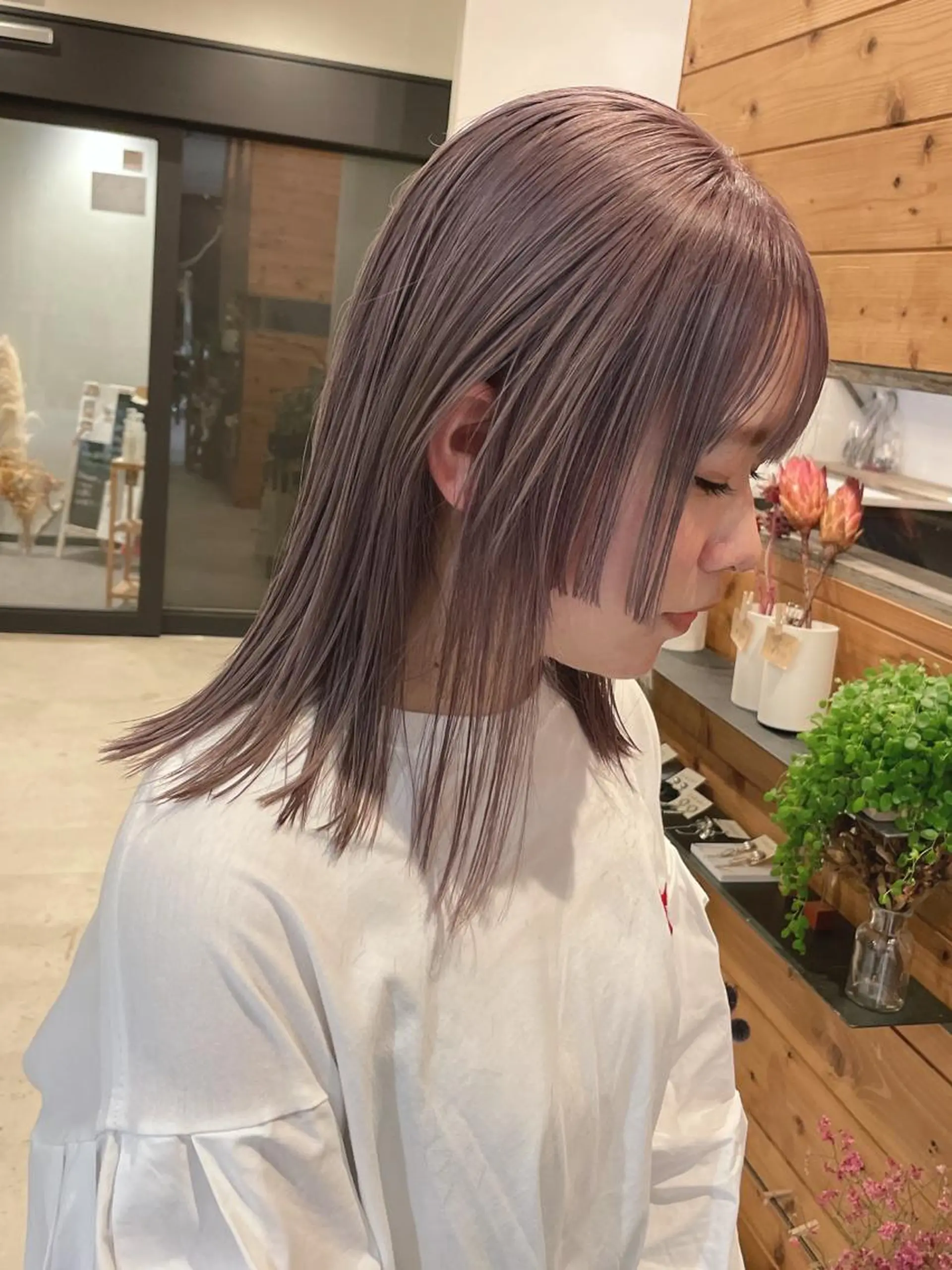 ミディアム カラー カット ヘアカラー トリートメント ill.所属・ill［イル］大須 ダブルカラー髪質改善のヘアスタイル