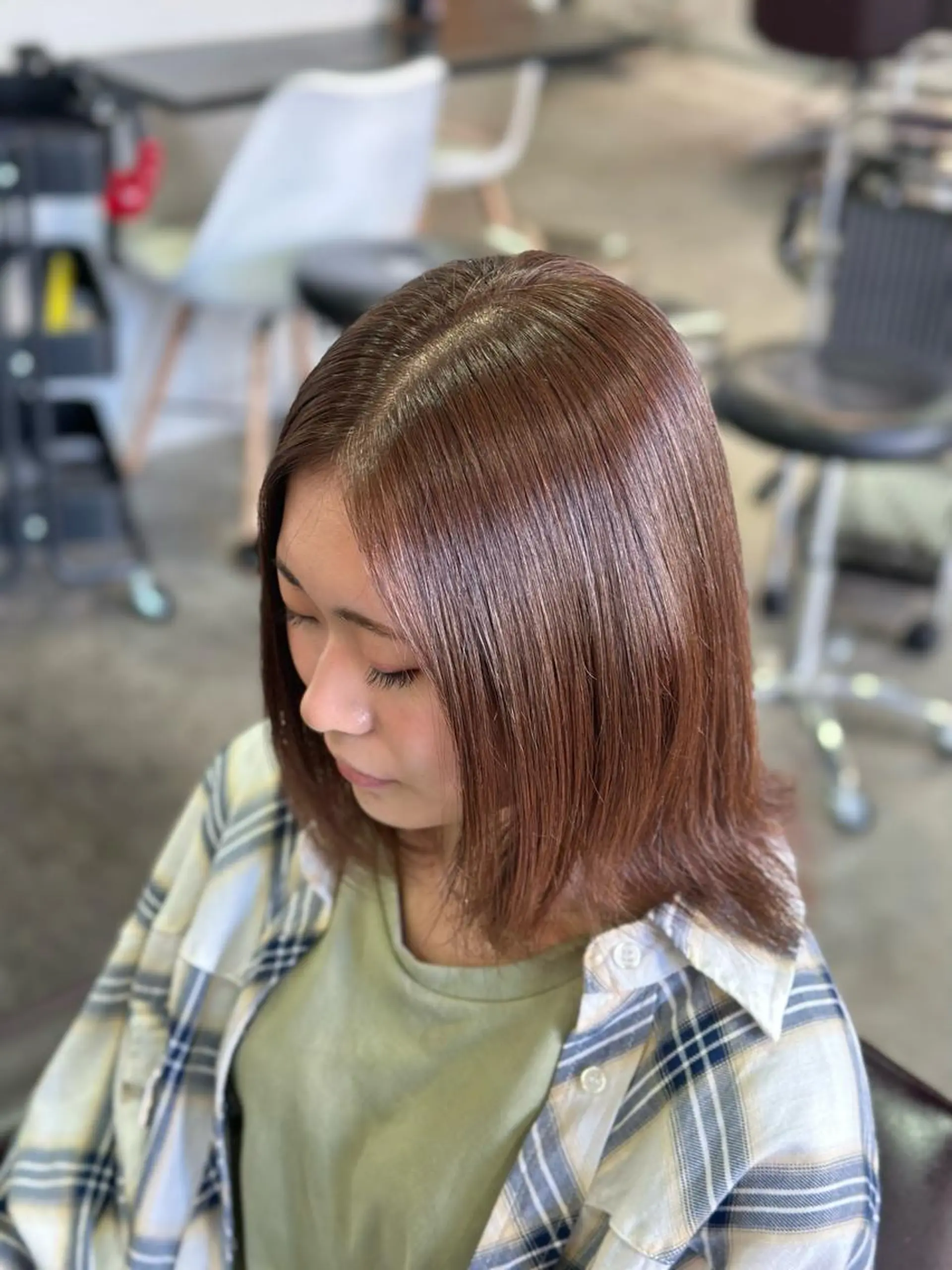 セミロング カラー おしゃれ海外風ヘアー 🏝️yudaiのヘアスタイル
