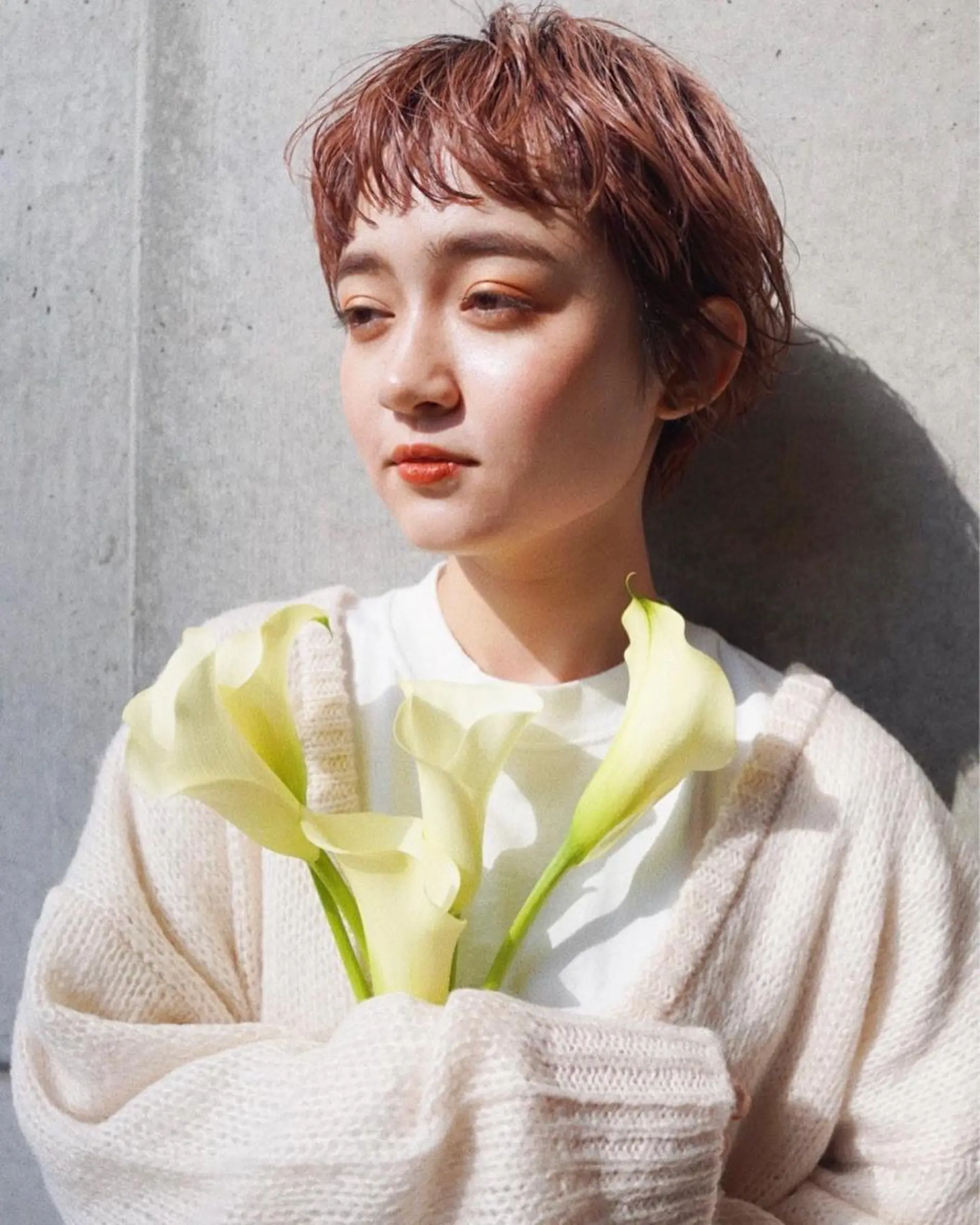 ショート クロスパーマ× 透明感カラー✂︎のヘアスタイル