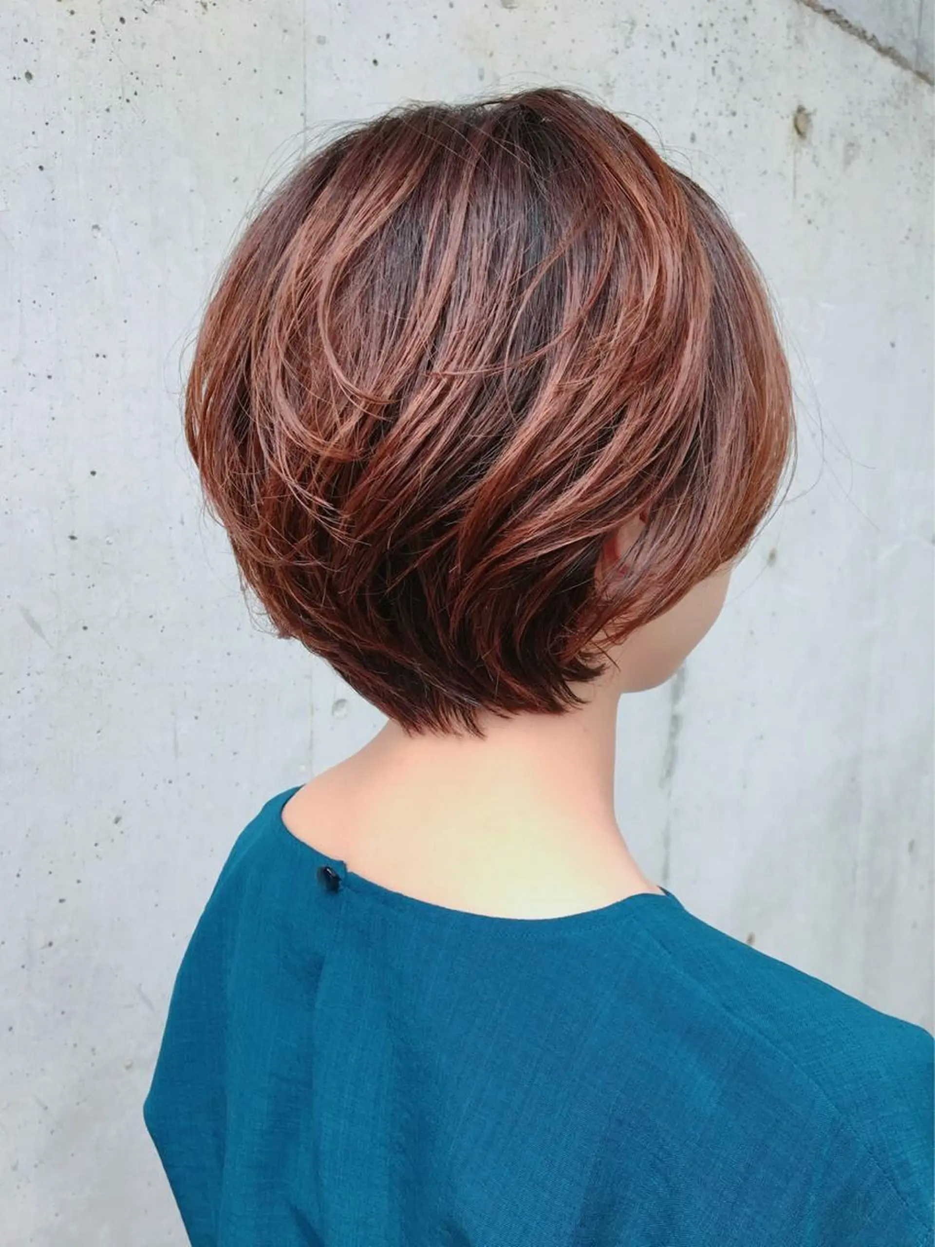 カラー ショートカット 🌸 飯野 舞桜のヘアスタイル