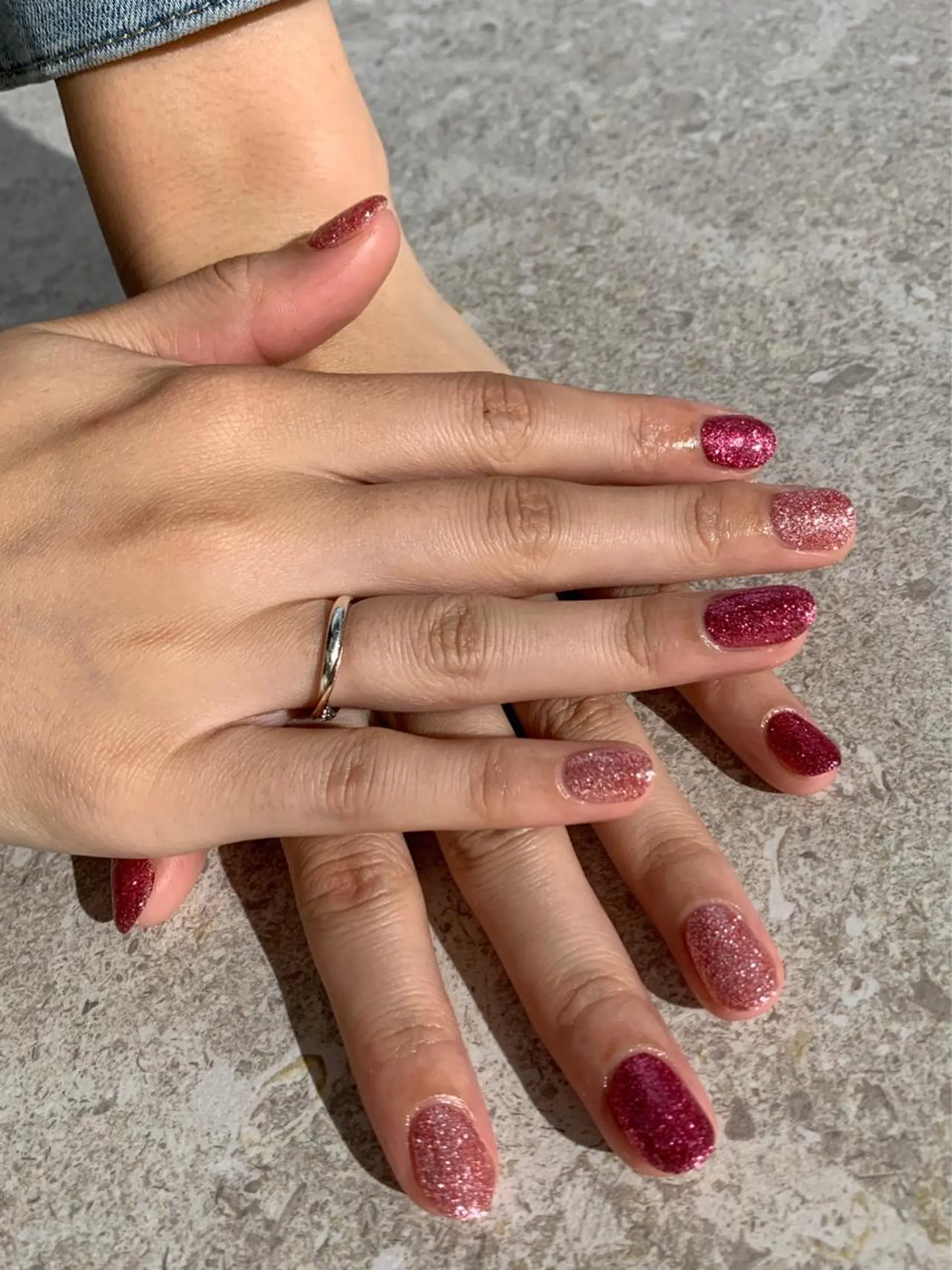 ネイル キラキラネイル ワンカラーネイル ハンドネイル ハンドケア esby Loely MIZUKIのネイルデザイン