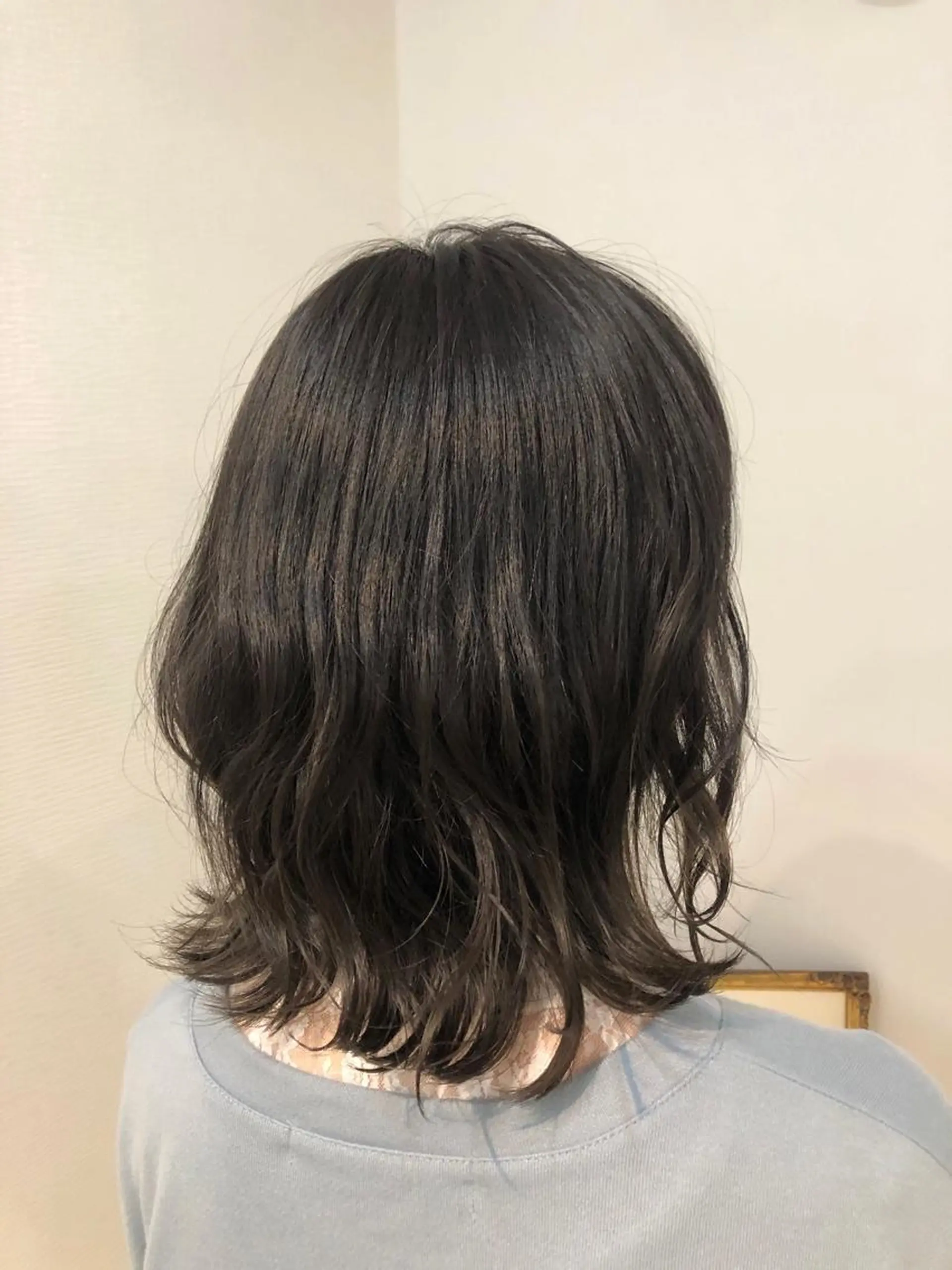 ショート カラー ブリーチ ブルーカラー ブルージュ 🤍中野 レオ🤍のヘアスタイル