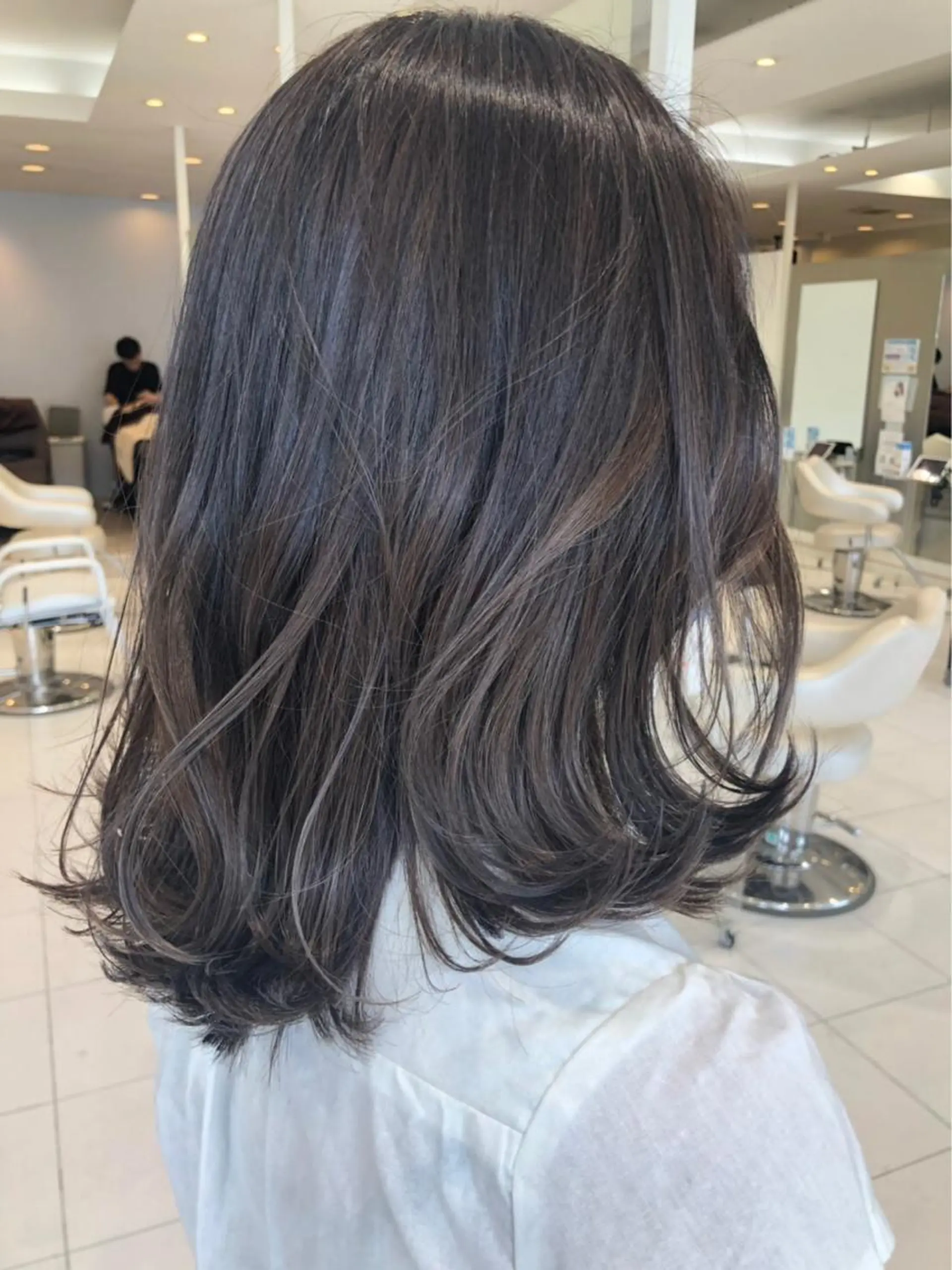 ミディアム カラー カット ヘアカラー MODE K's松原 YUMIのヘアスタイル