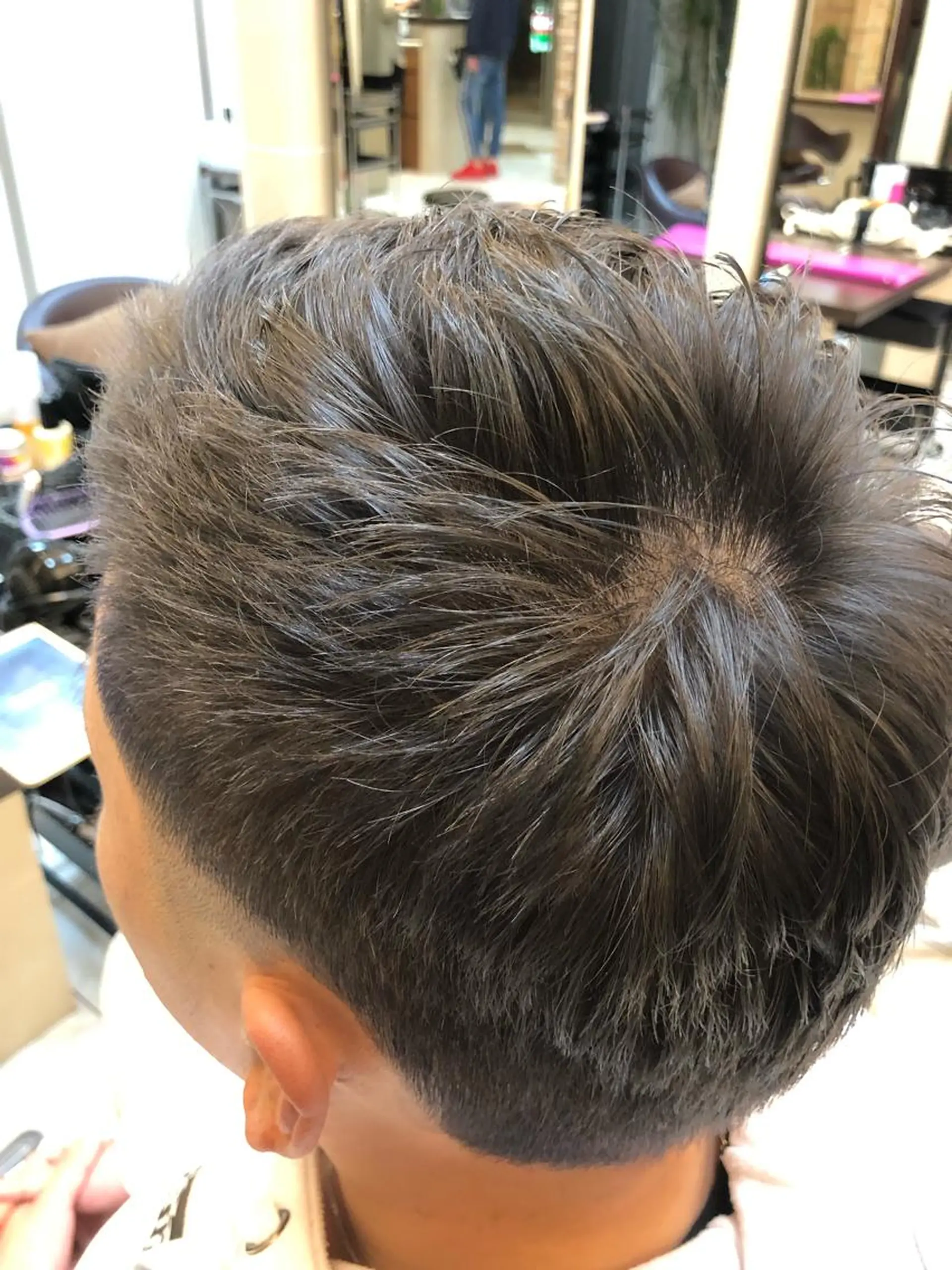 カラー アッシュ ブルーカラー 野々山 直貴のヘアスタイル