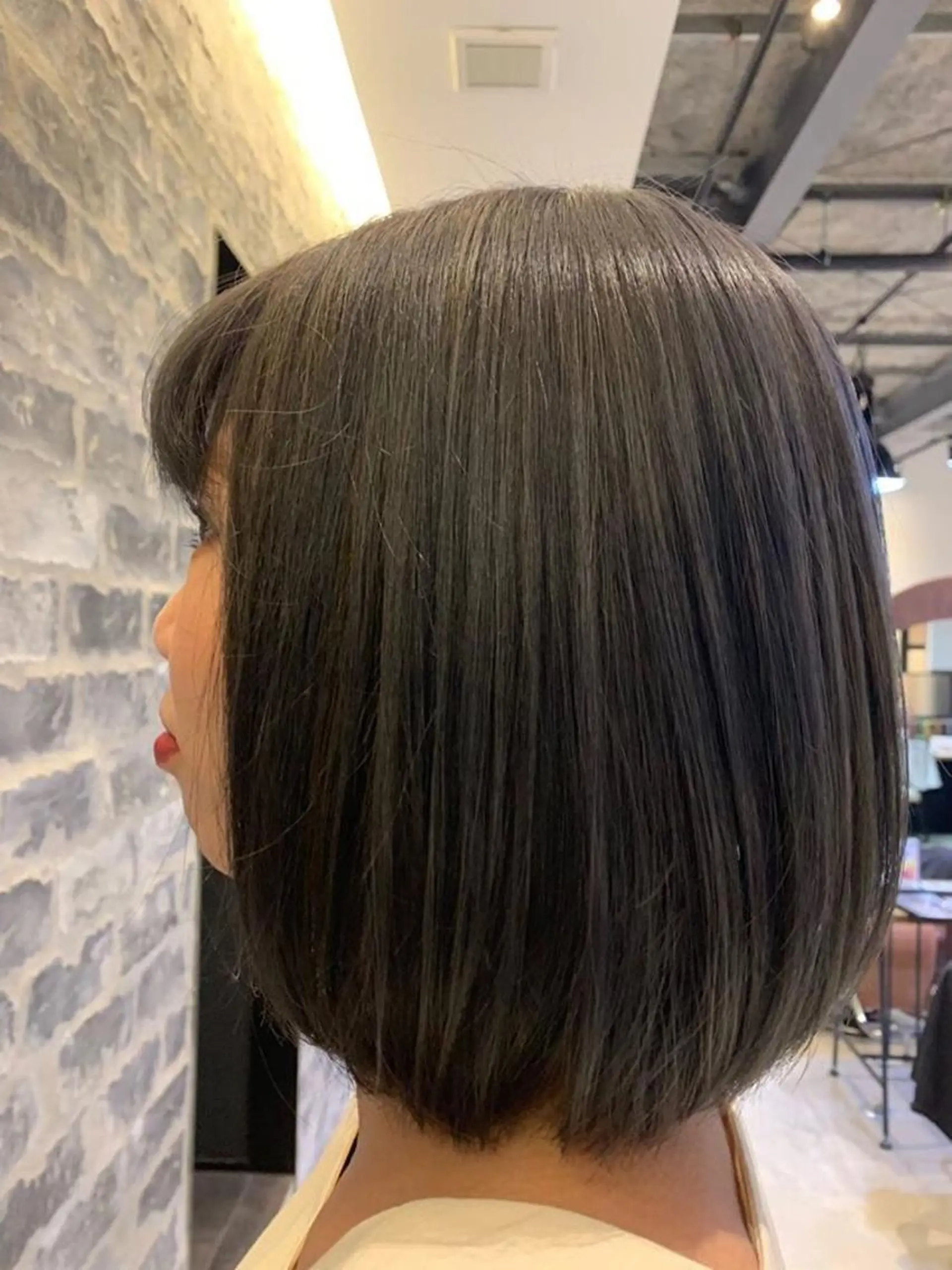 ショート カラー ブリーチ ブルーカラー ブルージュ M.SLASH bonheur所属・松田 真央のヘアスタイル
